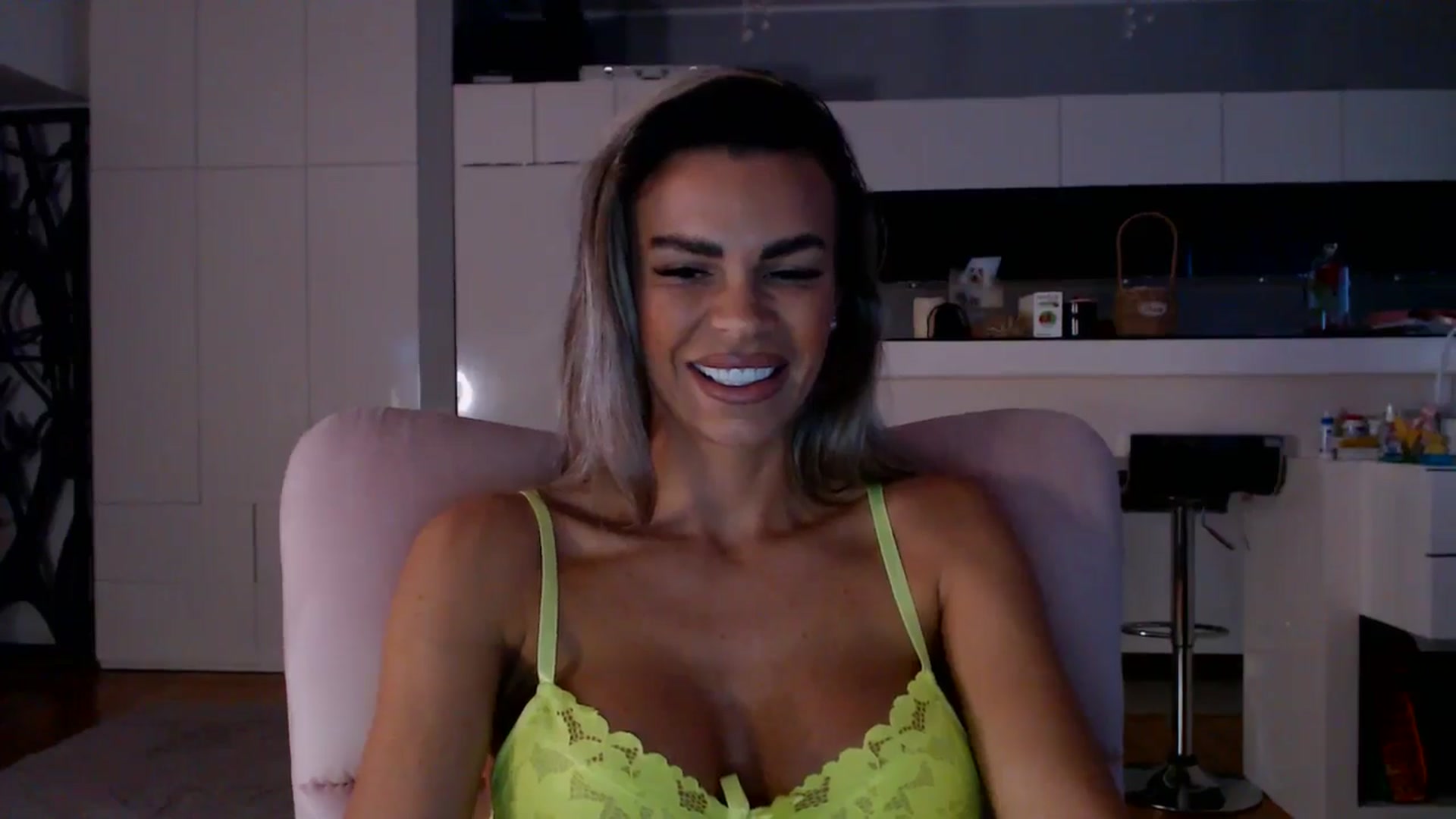 Gallery image thumbnail from D_y_y's myfreecams stream on, 03/15/2026, 06:24 image 6 of 20