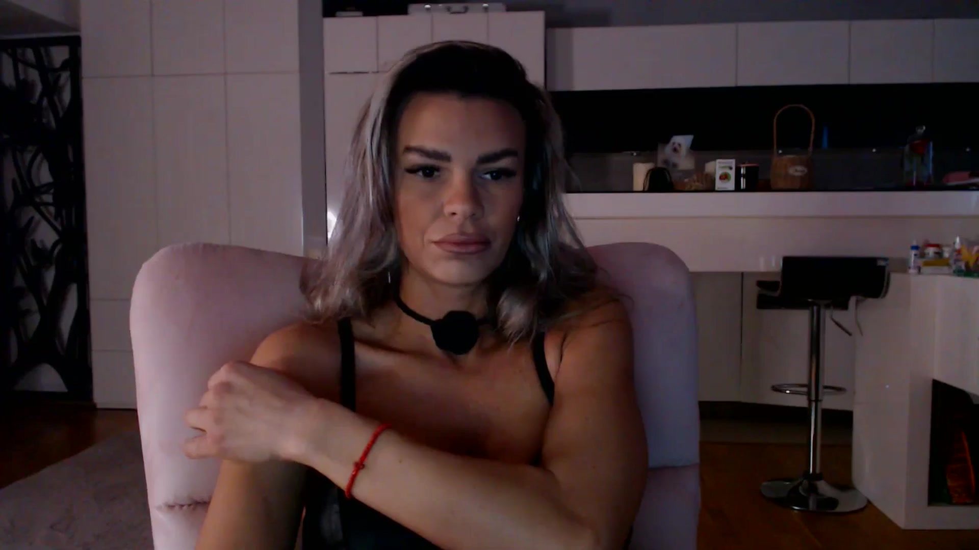 Gallery image thumbnail from D_y_y's myfreecams stream on, 03/19/2026, 05:00 image 20 of 20