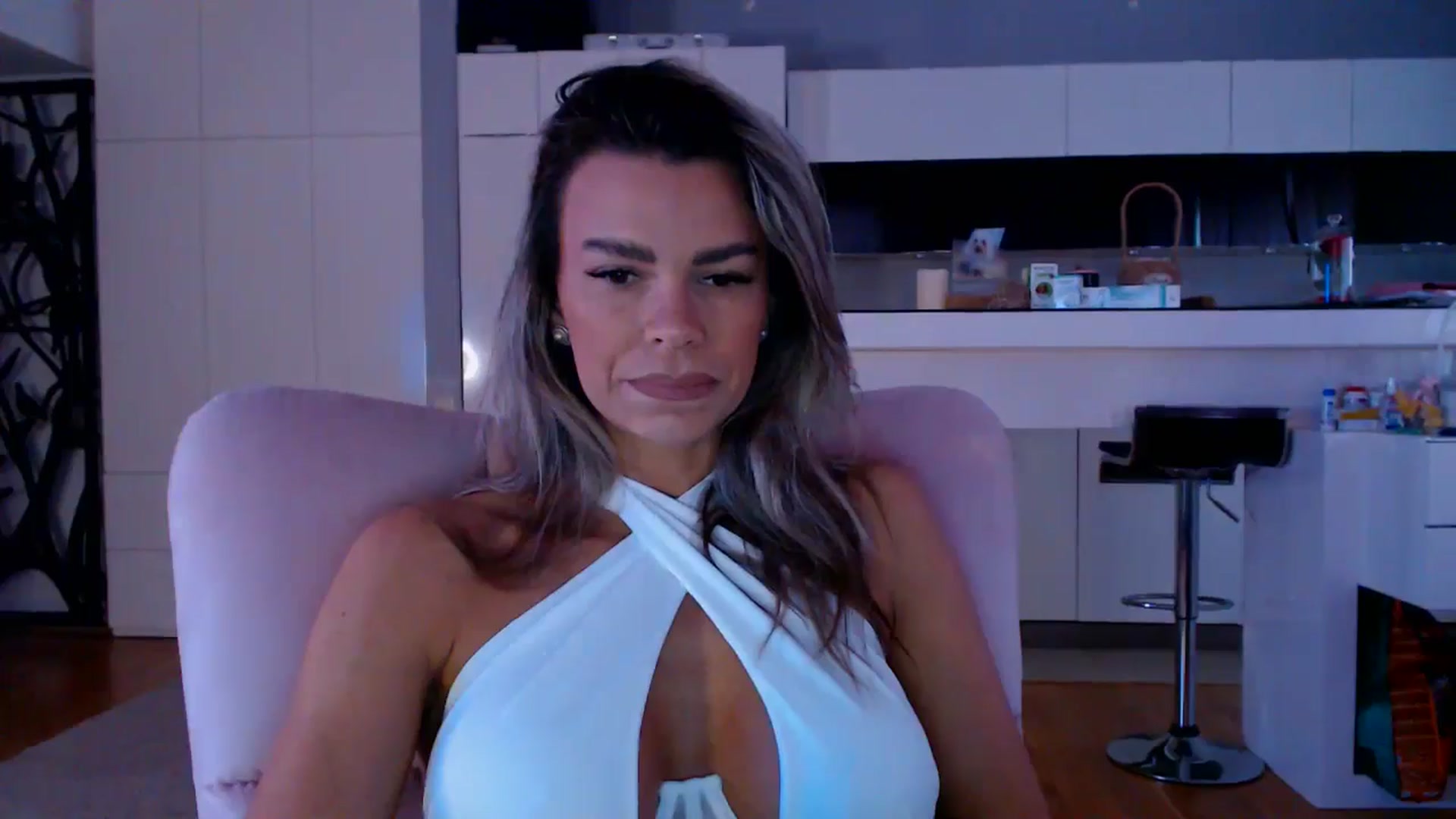 Gallery image thumbnail from D_y_y's myfreecams stream on, 03/24/2026, 05:12 image 17 of 20