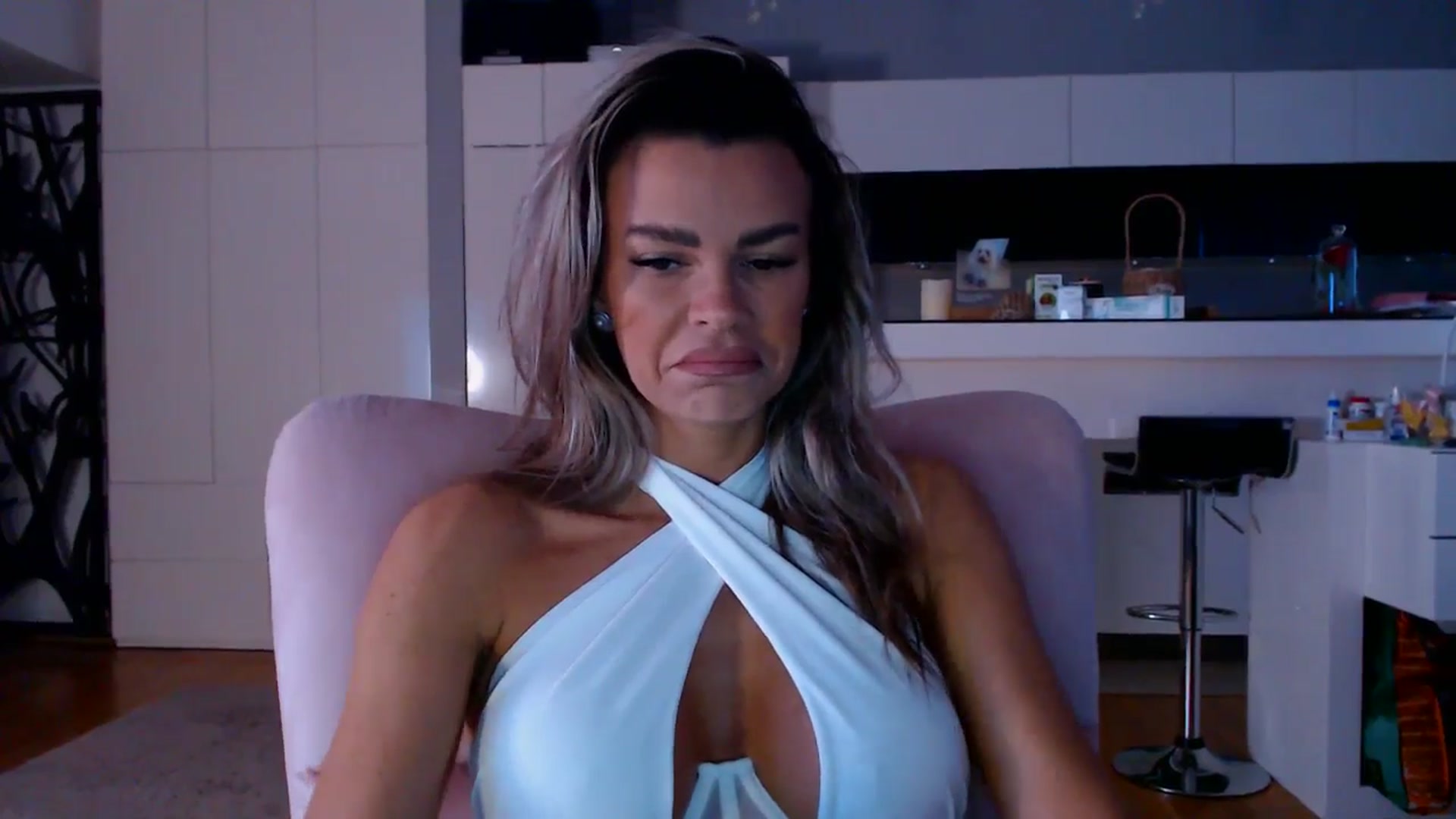 Gallery image thumbnail from D_y_y's myfreecams stream on, 03/24/2026, 05:12 image 10 of 20
