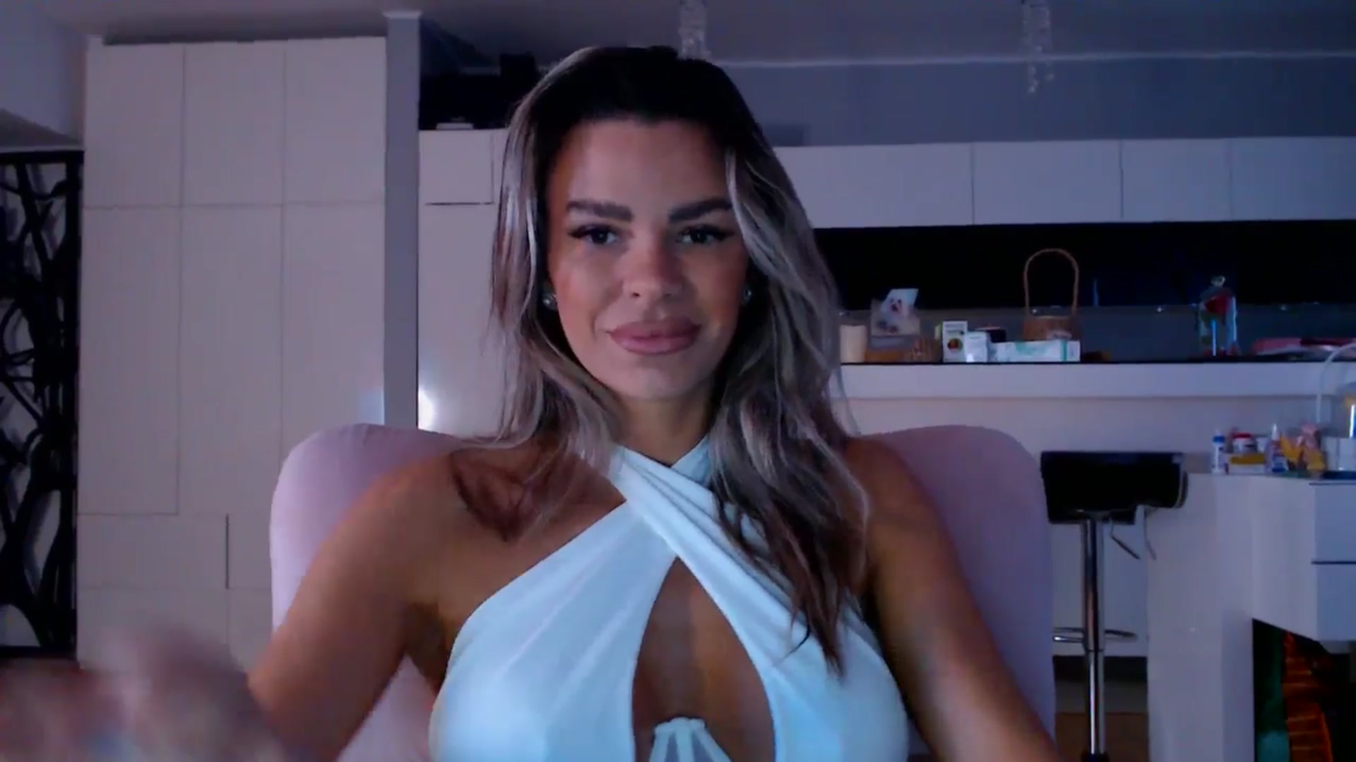 Gallery image thumbnail from D_y_y's myfreecams stream on, 03/24/2026, 05:12 image 12 of 20