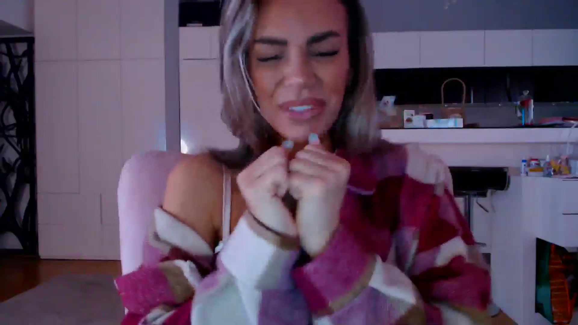 Gallery image thumbnail from D_y_y's myfreecams stream on, 03/26/2026, 05:02 image 13 of 20