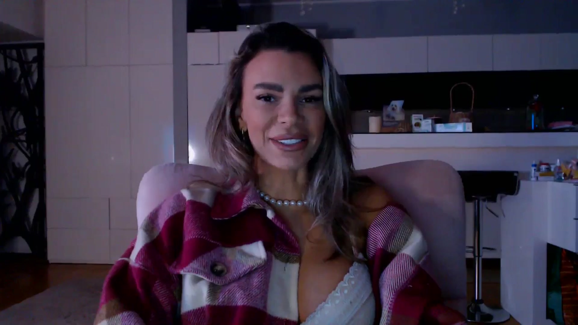 Gallery image thumbnail from D_y_y's myfreecams stream on, 03/26/2026, 05:02 image 5 of 20