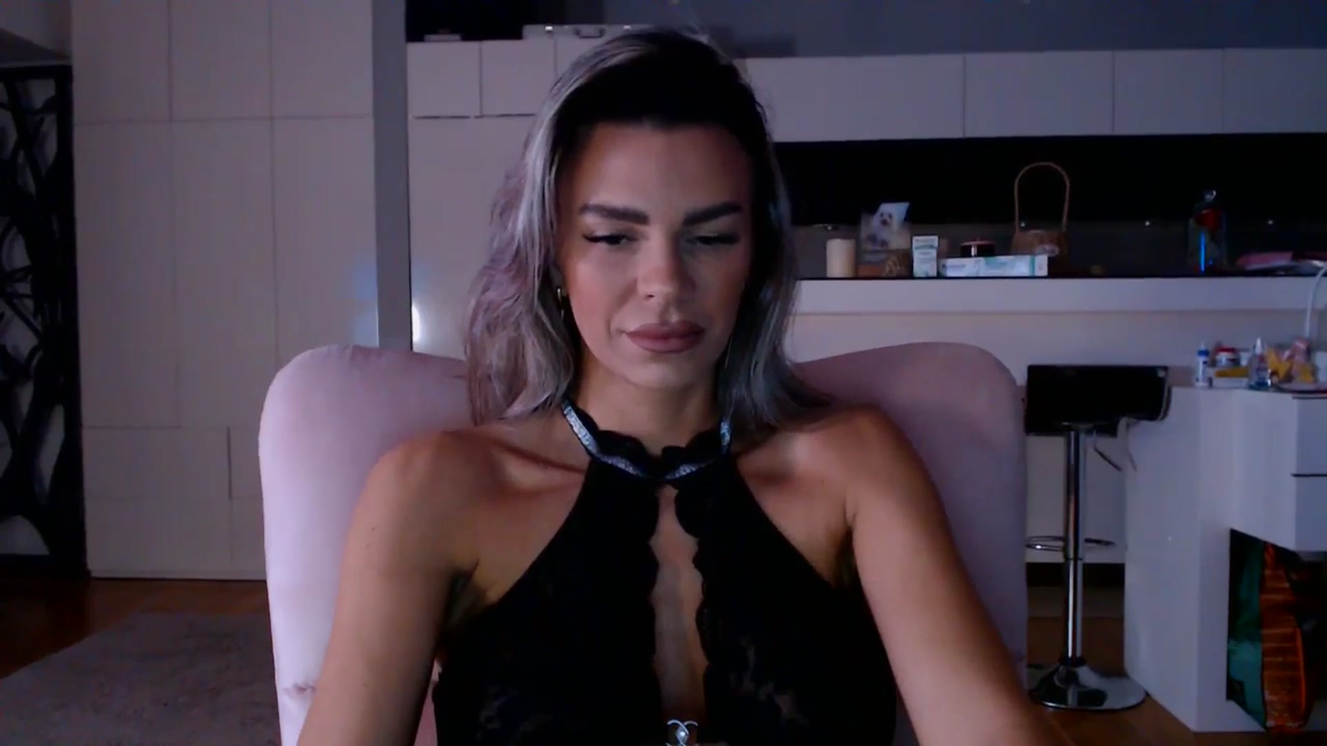 Gallery image thumbnail from D_y_y's myfreecams stream on, 03/29/2026, 05:31 image 7 of 20