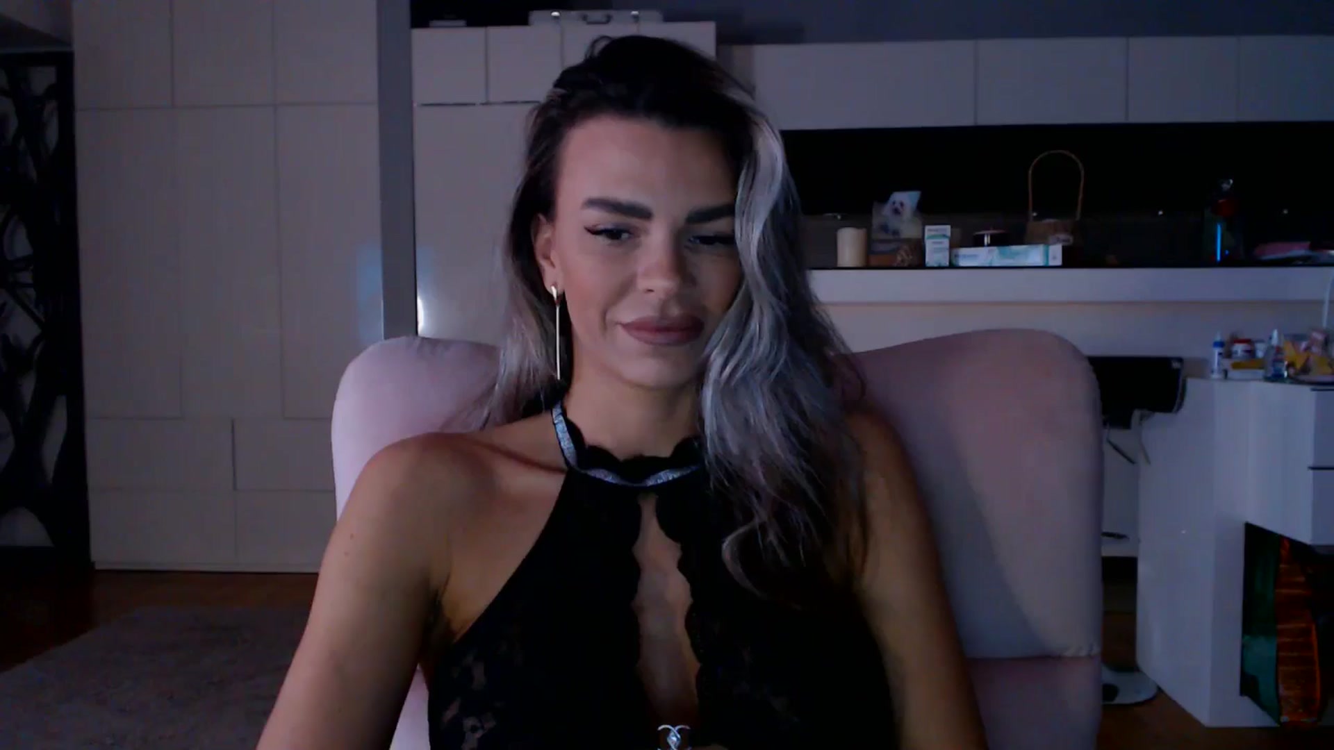 Gallery image thumbnail from D_y_y's myfreecams stream on, 03/29/2026, 05:31 image 2 of 20