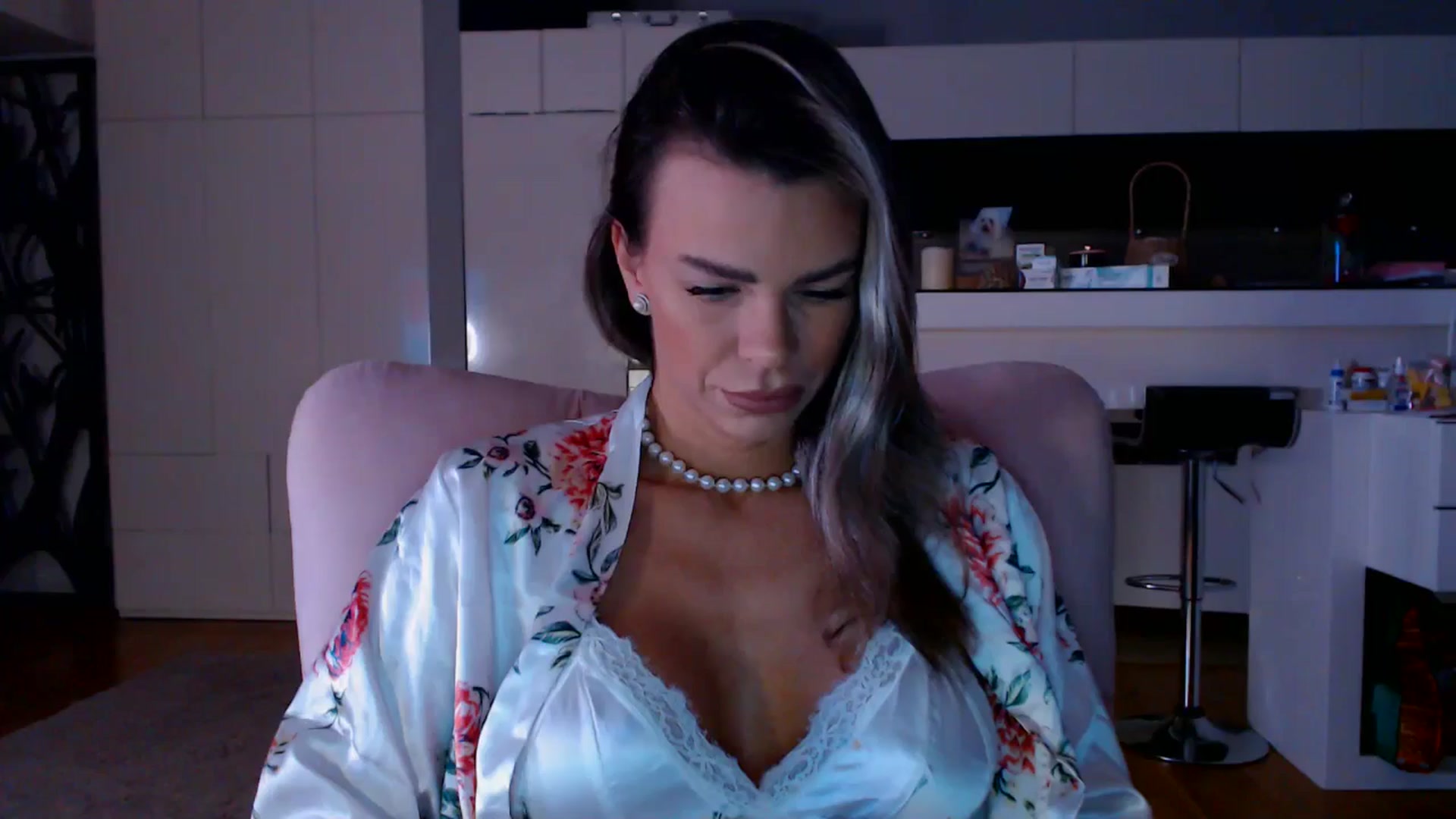Gallery image thumbnail from D_y_y's myfreecams stream on, 04/02/2026, 03:40 image 1 of 20