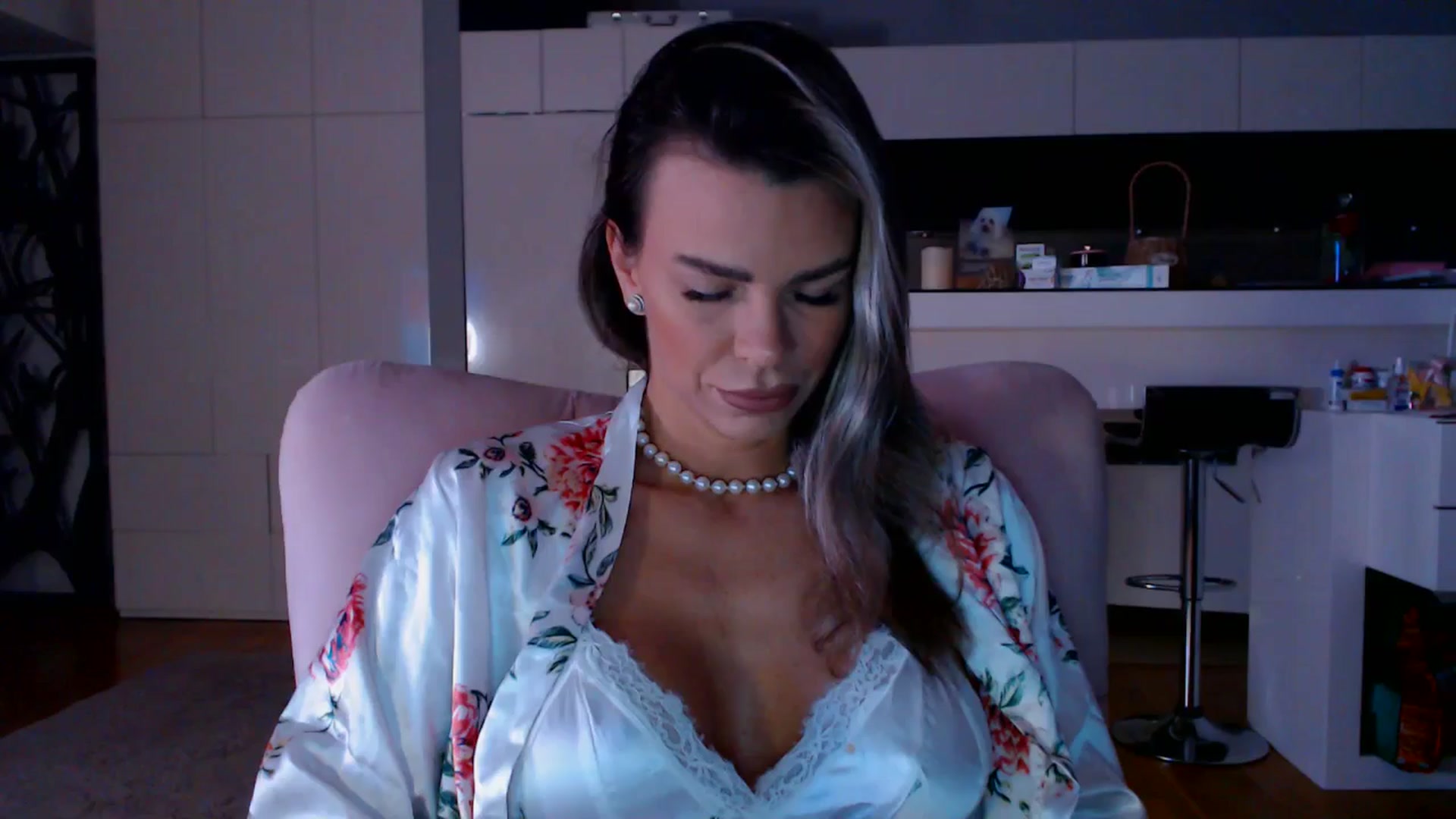 Gallery image thumbnail from D_y_y's myfreecams stream on, 04/02/2026, 03:40 image 3 of 20