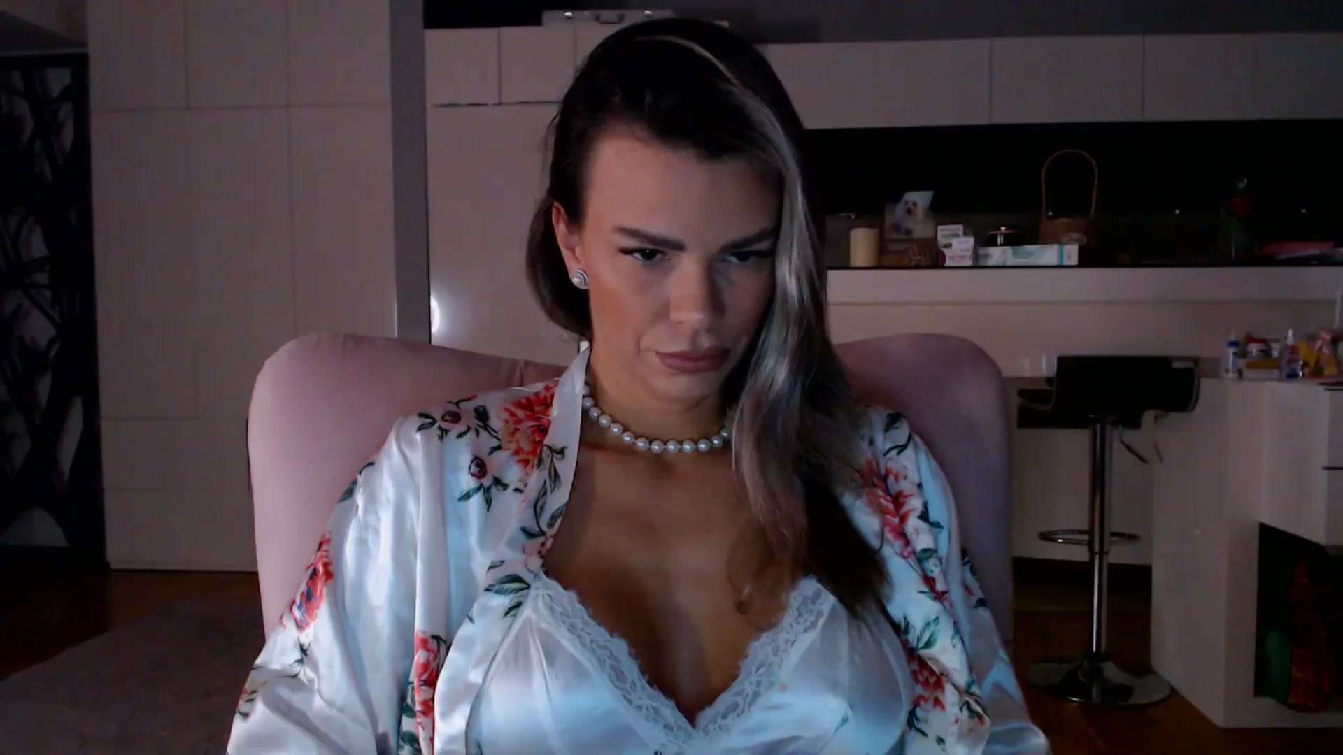 Gallery image thumbnail from D_y_y's myfreecams stream on, 04/02/2026, 03:40 image 6 of 20