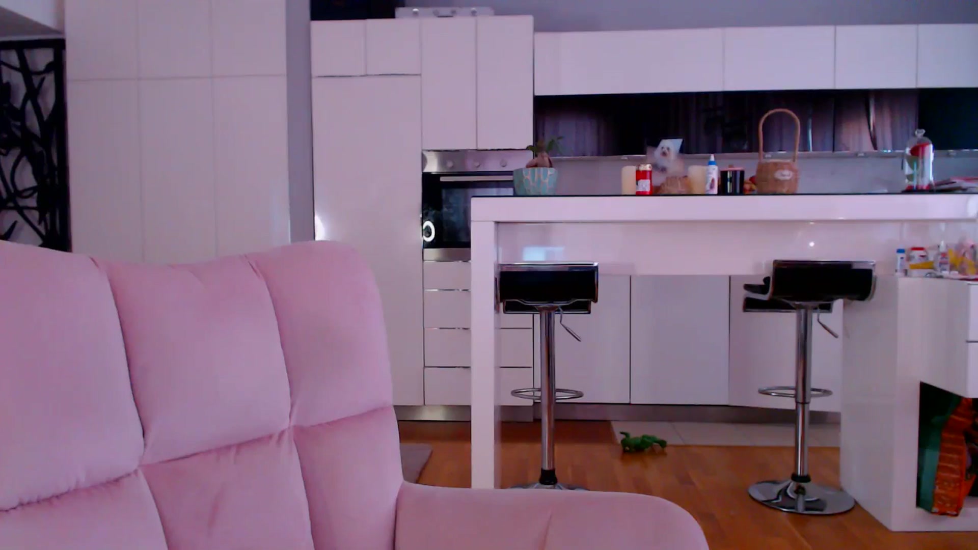 Gallery image thumbnail from D_y_y's myfreecams stream on, 04/15/2026, 05:06 image 9 of 20