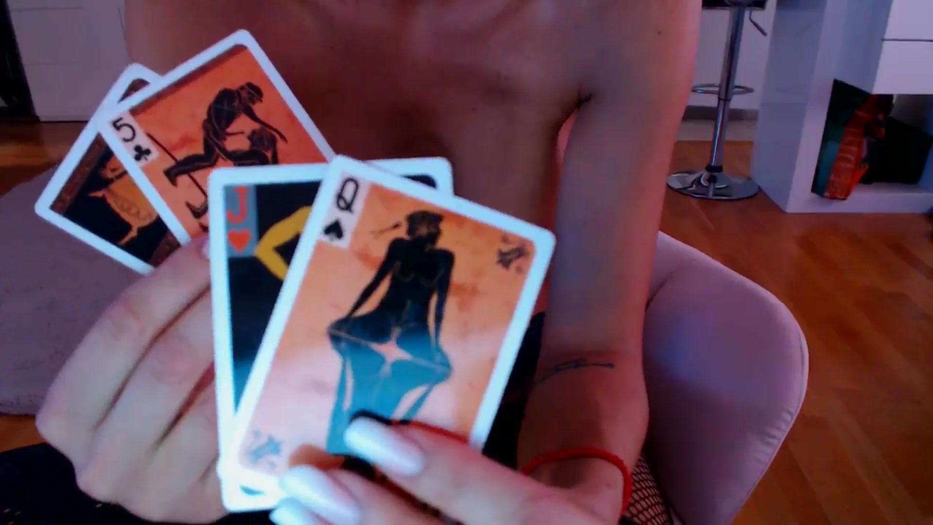 Gallery image thumbnail from D_y_y's myfreecams stream on, 04/16/2026, 05:11 image 13 of 20
