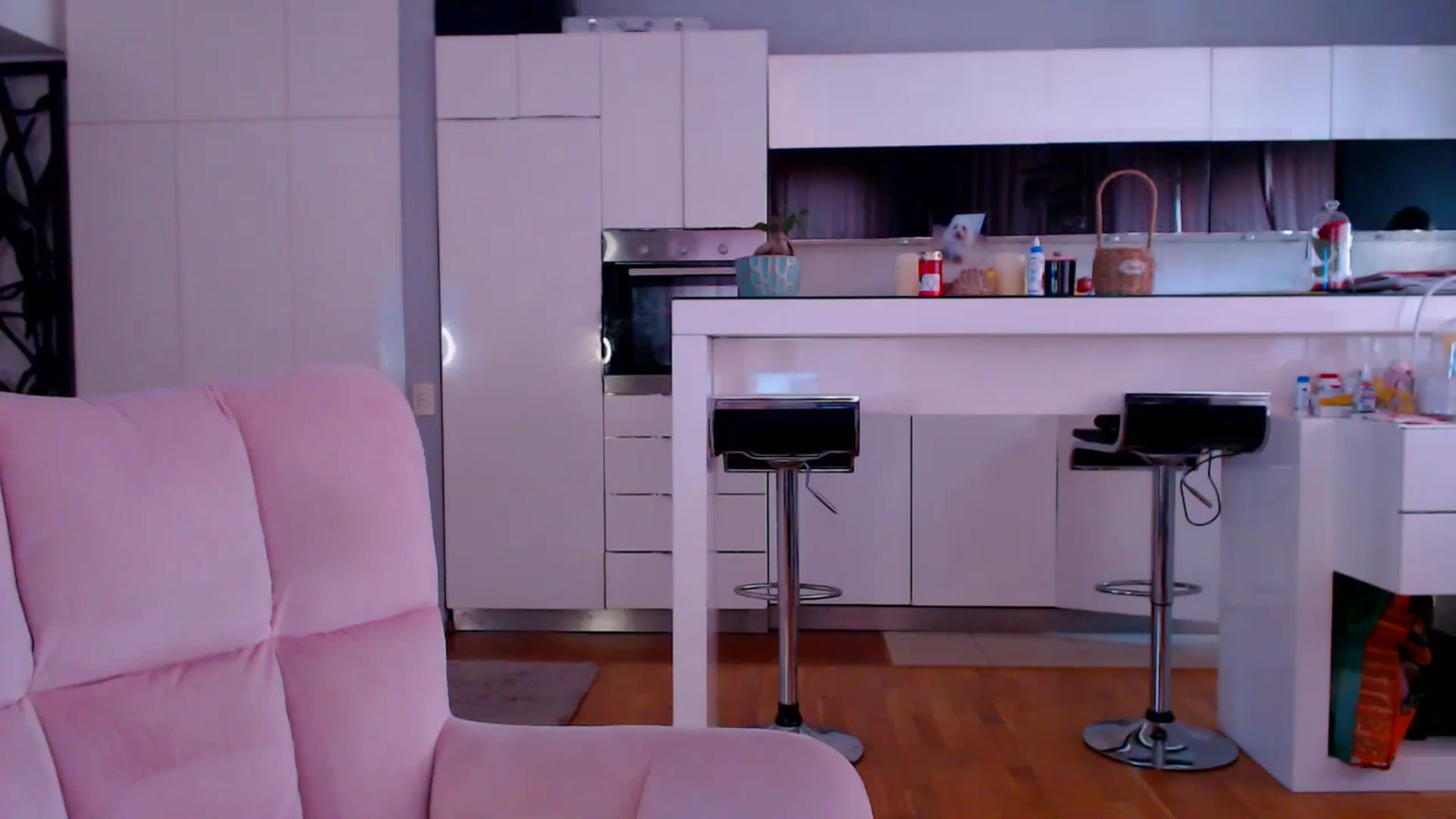 Gallery image thumbnail from D_y_y's myfreecams stream on, 04/18/2026, 05:22 image 7 of 20