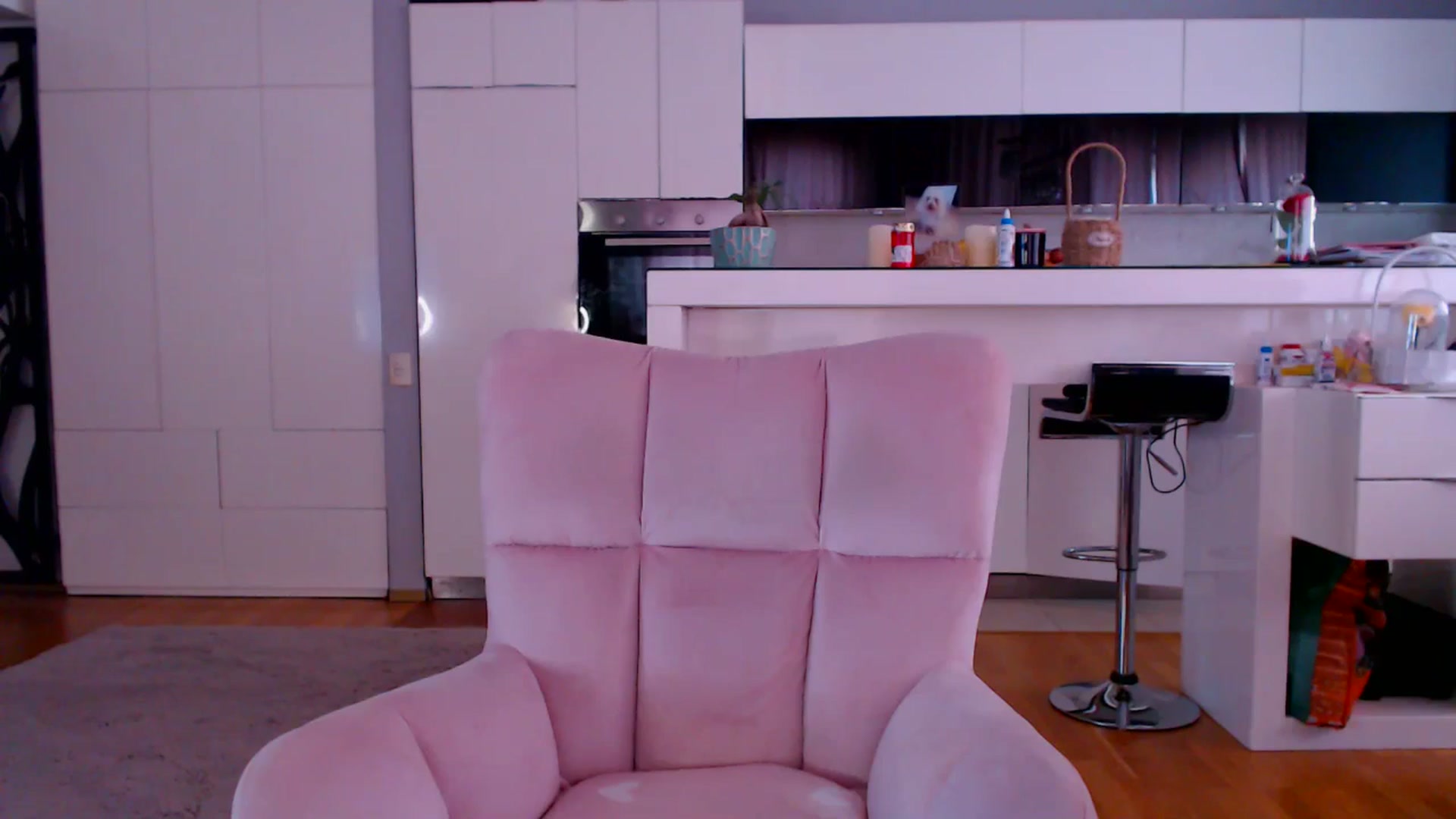 Gallery image thumbnail from D_y_y's myfreecams stream on, 04/18/2026, 05:22 image 5 of 20