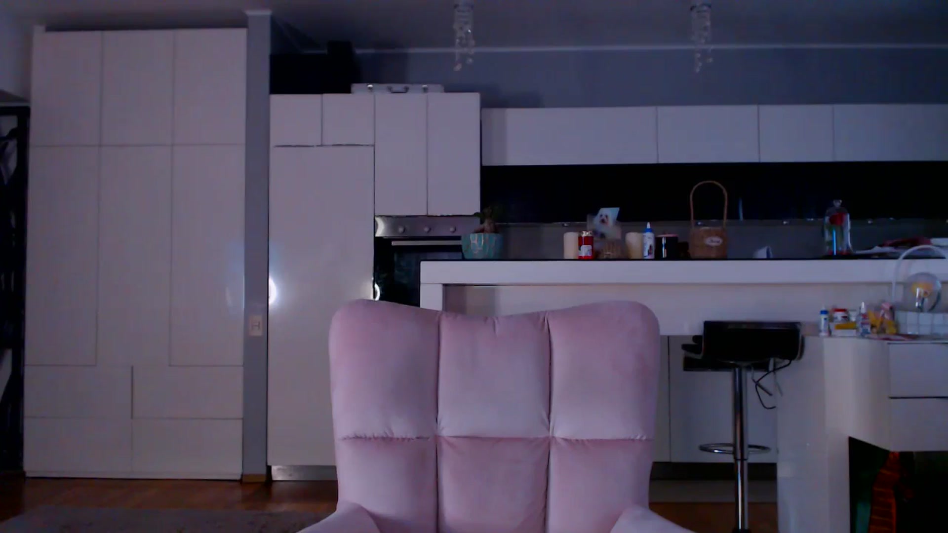 Gallery image thumbnail from D_y_y's myfreecams stream on, 04/22/2026, 05:13 image 6 of 20
