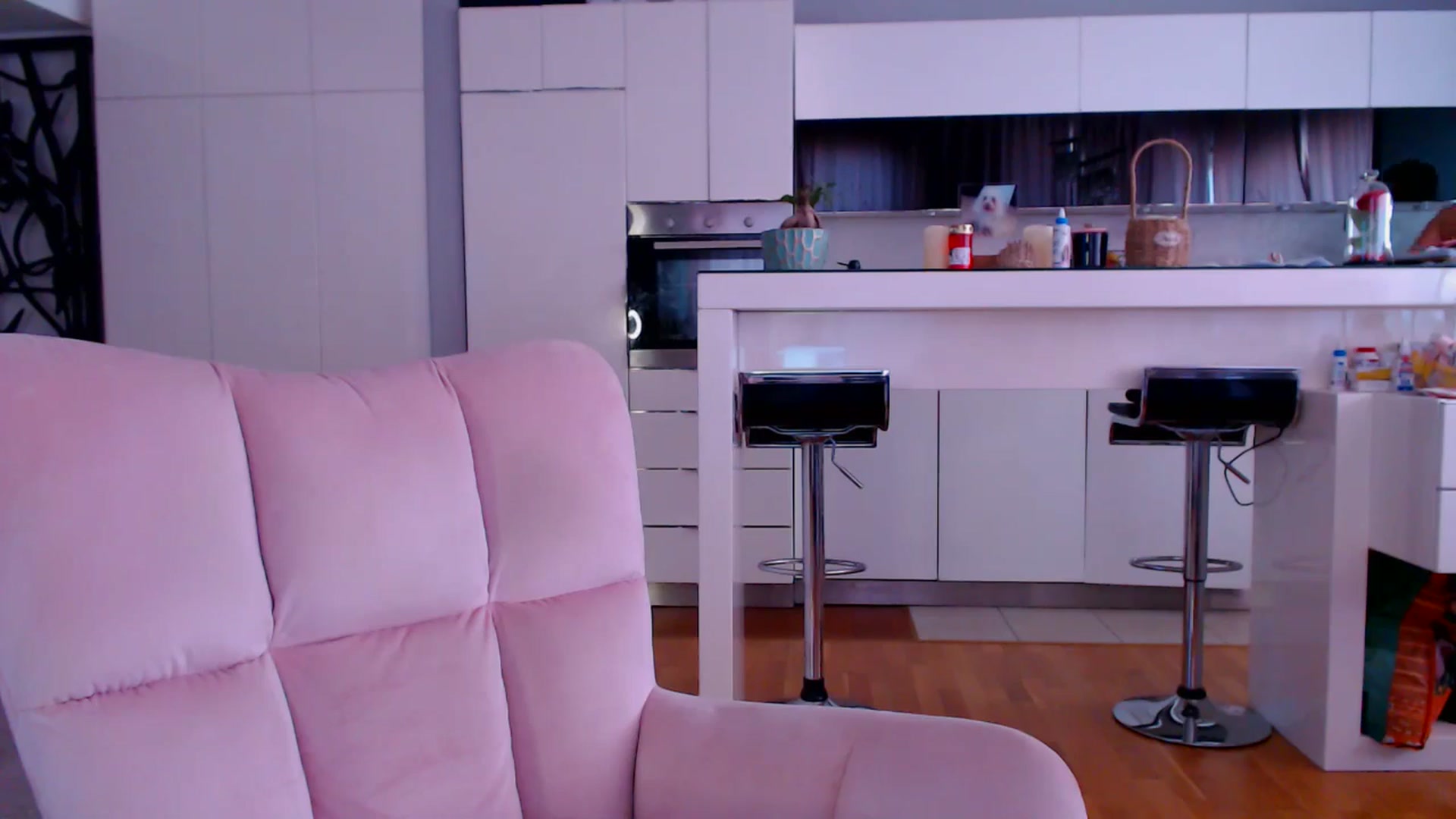 Gallery image thumbnail from D_y_y's myfreecams stream on, 04/26/2026, 05:14 image 16 of 20