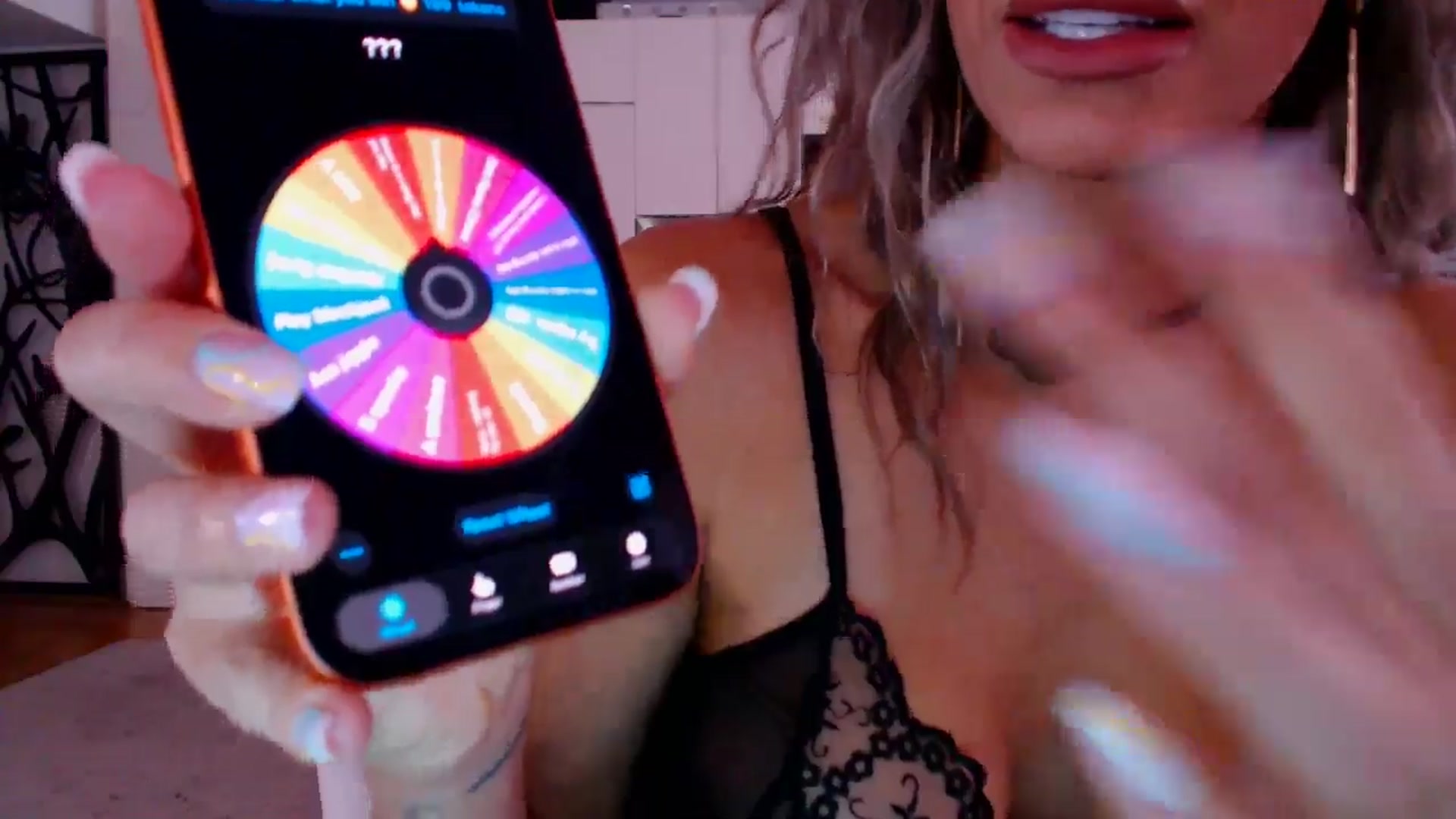 Gallery image thumbnail from D_y_y's myfreecams stream on, 04/29/2026, 05:03 image 9 of 20