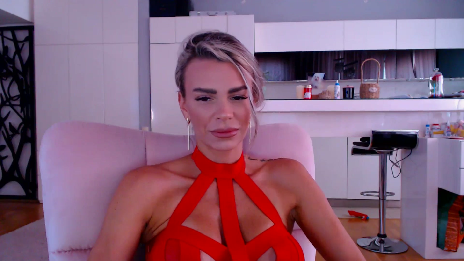 Gallery image thumbnail from D_y_y's myfreecams stream on, 05/06/2026, 05:20 image 18 of 20