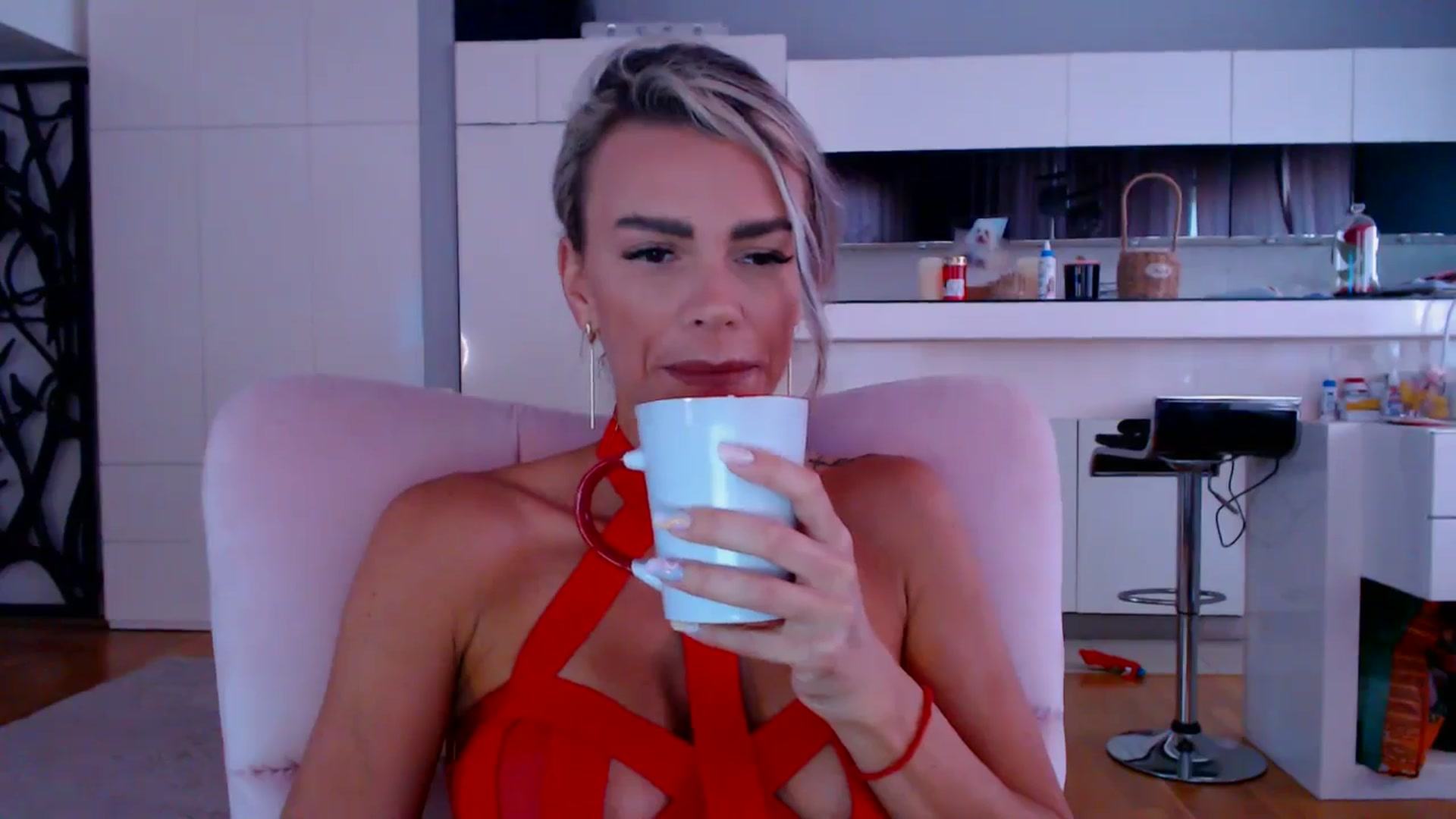 Gallery image thumbnail from D_y_y's myfreecams stream on, 05/06/2026, 05:20 image 9 of 20