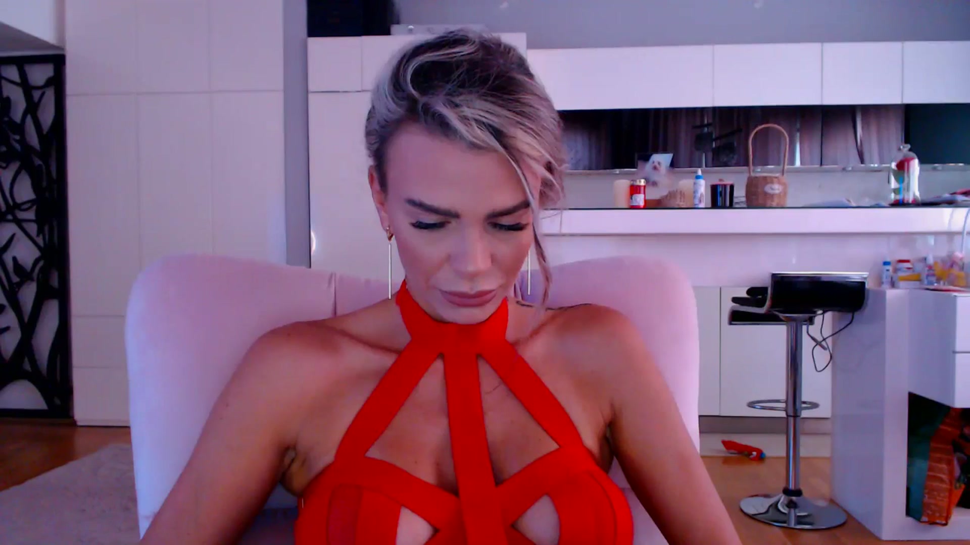 Gallery image thumbnail from D_y_y's myfreecams stream on, 05/06/2026, 05:20 image 14 of 20