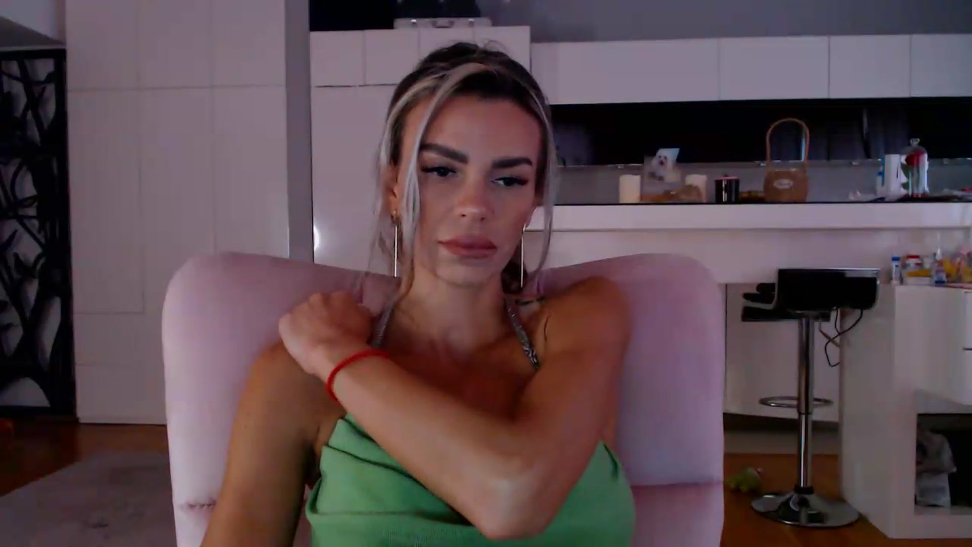 Gallery image thumbnail from D_y_y's myfreecams stream on, 05/23/2026, 05:18 image 8 of 20