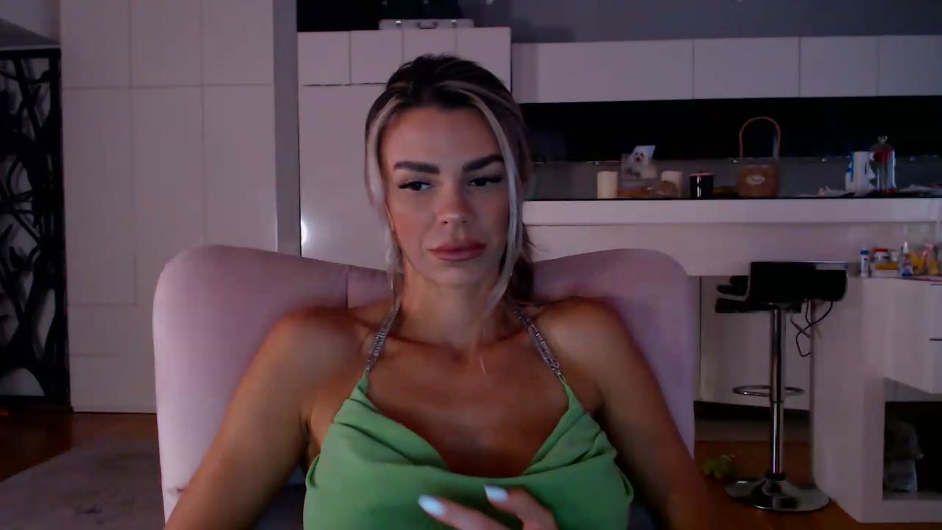 Gallery image thumbnail from D_y_y's myfreecams stream on, 05/23/2026, 05:18 image 2 of 20