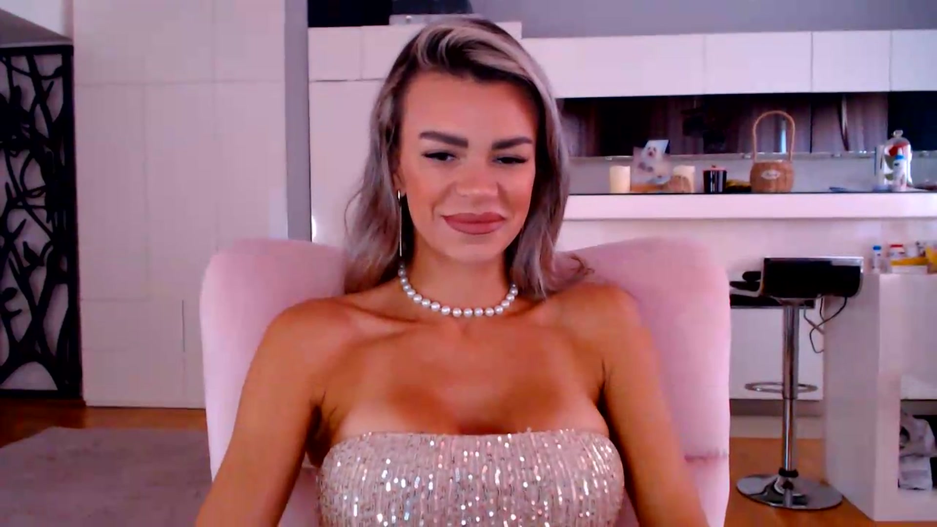 Gallery image thumbnail from D_y_y's myfreecams stream on, 05/27/2026, 05:05 image 2 of 20