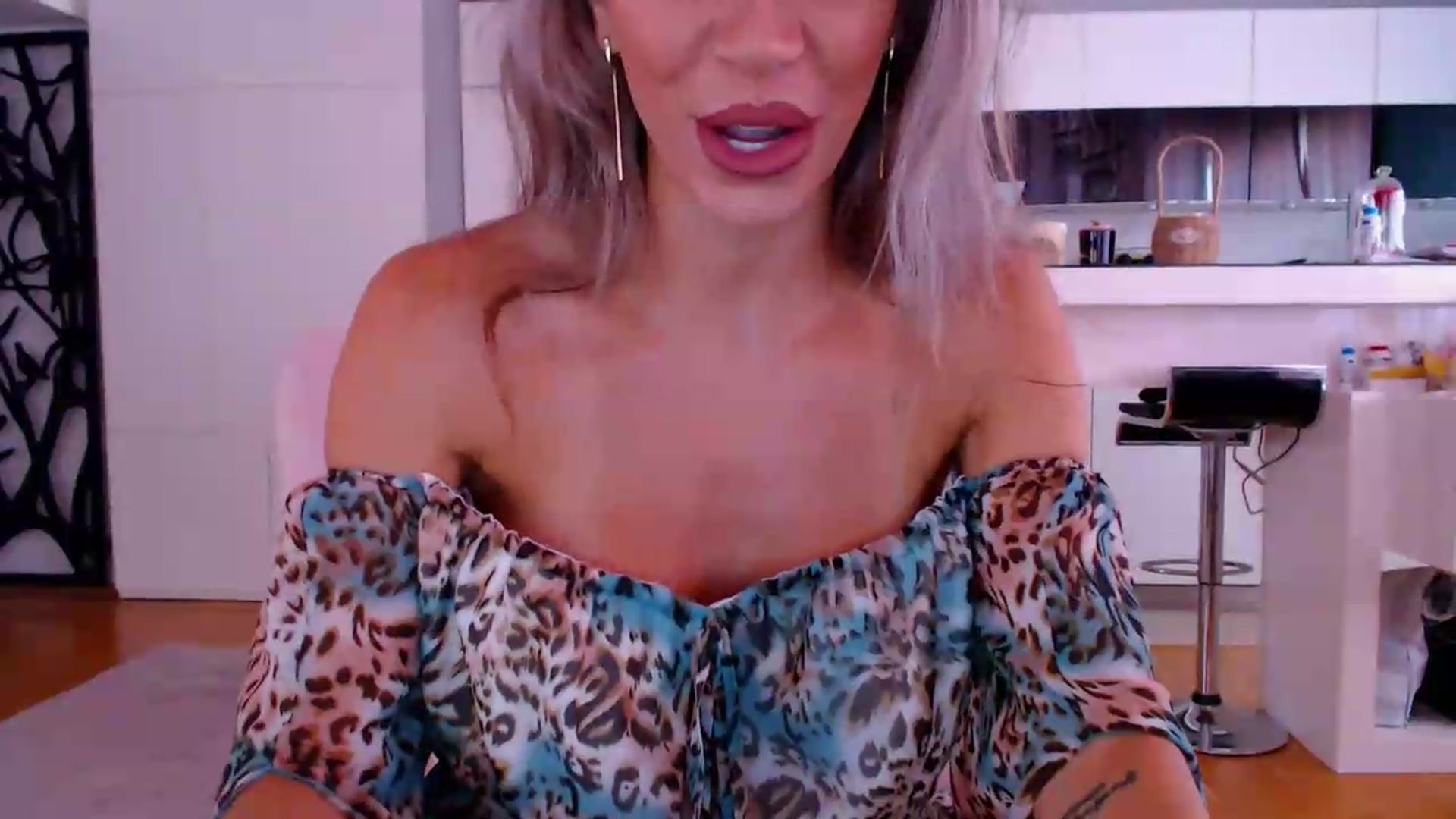 Gallery image thumbnail from D_y_y's myfreecams stream on, 05/28/2026, 05:35 image 11 of 20