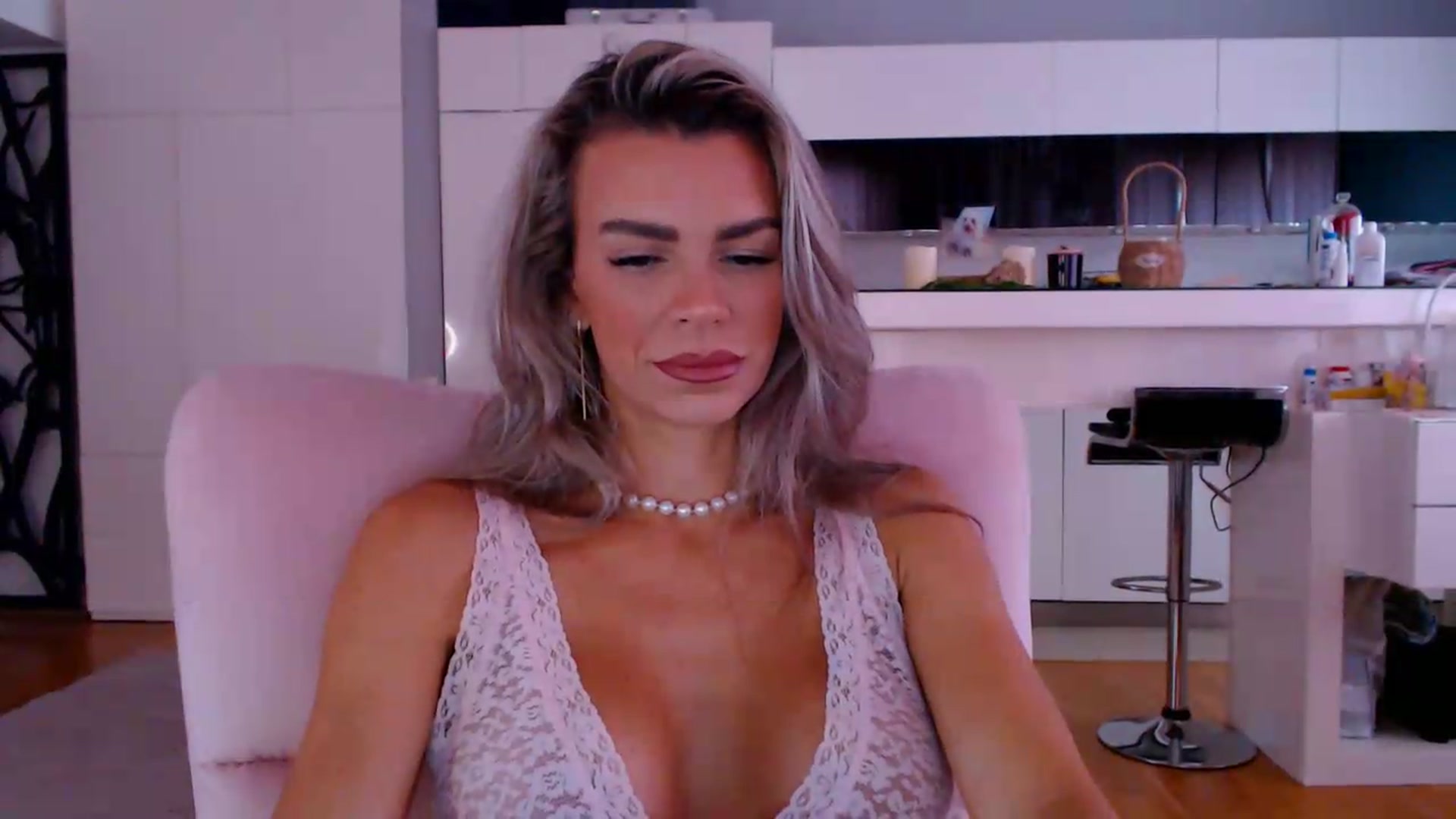 Gallery image thumbnail from D_y_y's myfreecams stream on, 06/01/2026, 05:27 image 9 of 20