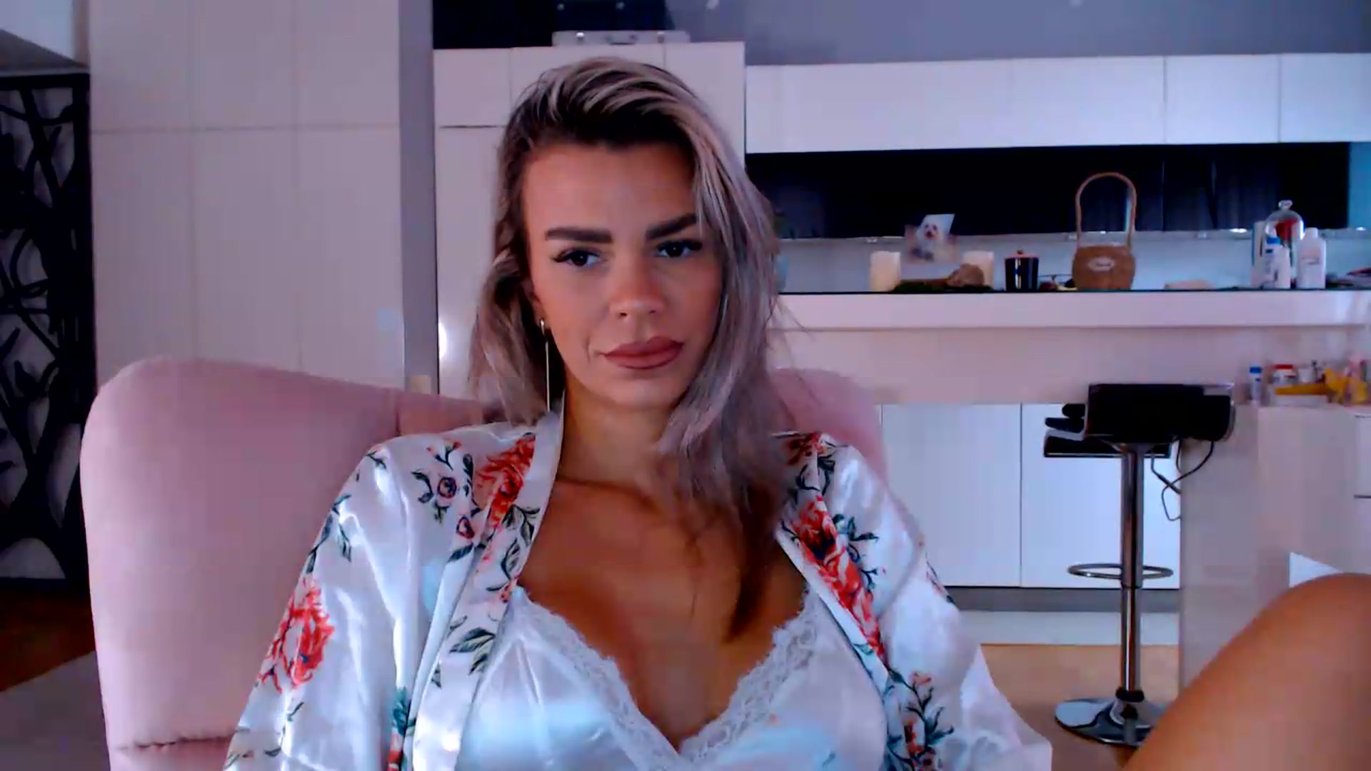Gallery image thumbnail from D_y_y's myfreecams stream on, 06/02/2026, 04:56 image 16 of 20