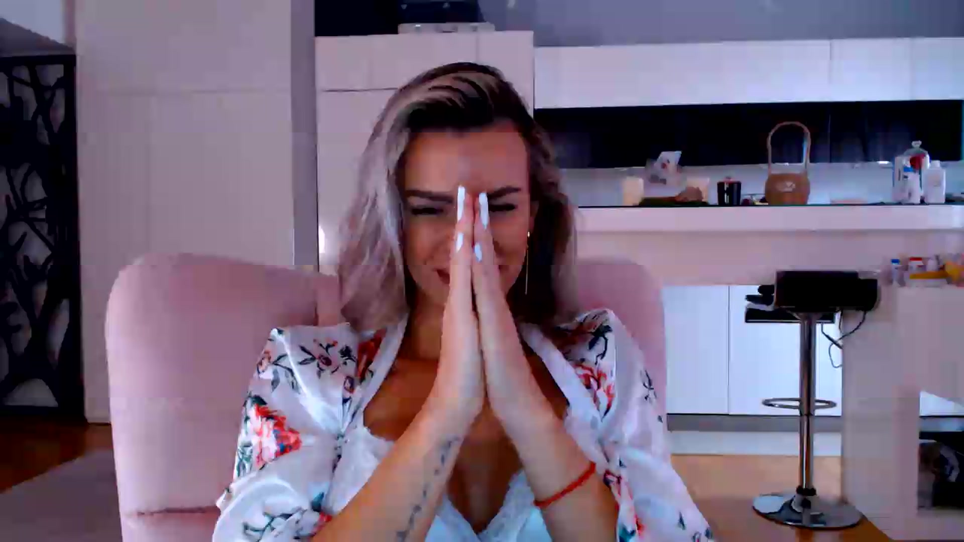 Gallery image thumbnail from D_y_y's myfreecams stream on, 06/02/2026, 04:56 image 18 of 20