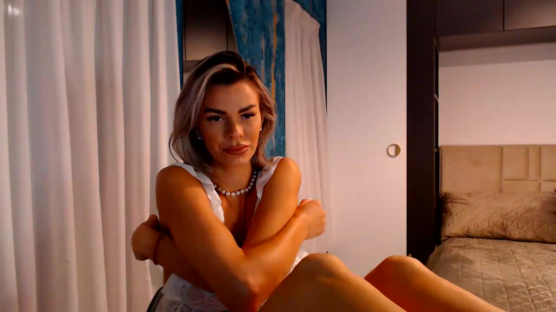 Gallery image thumbnail from D_y_y's myfreecams stream on, 06/12/2026, 05:12 image 3 of 20