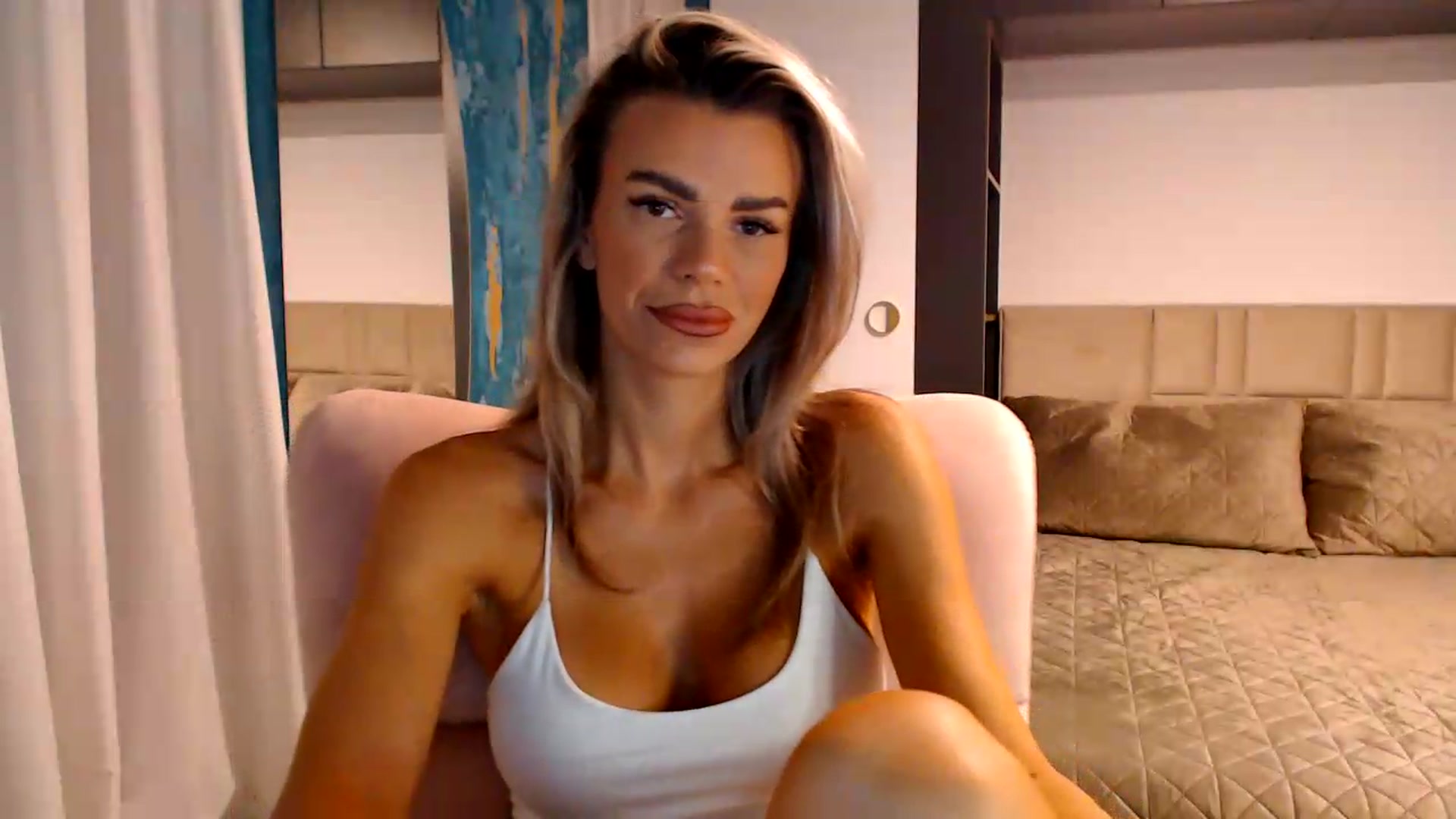 Gallery image thumbnail from D_y_y's myfreecams stream on, 06/19/2026, 05:09 image 3 of 20