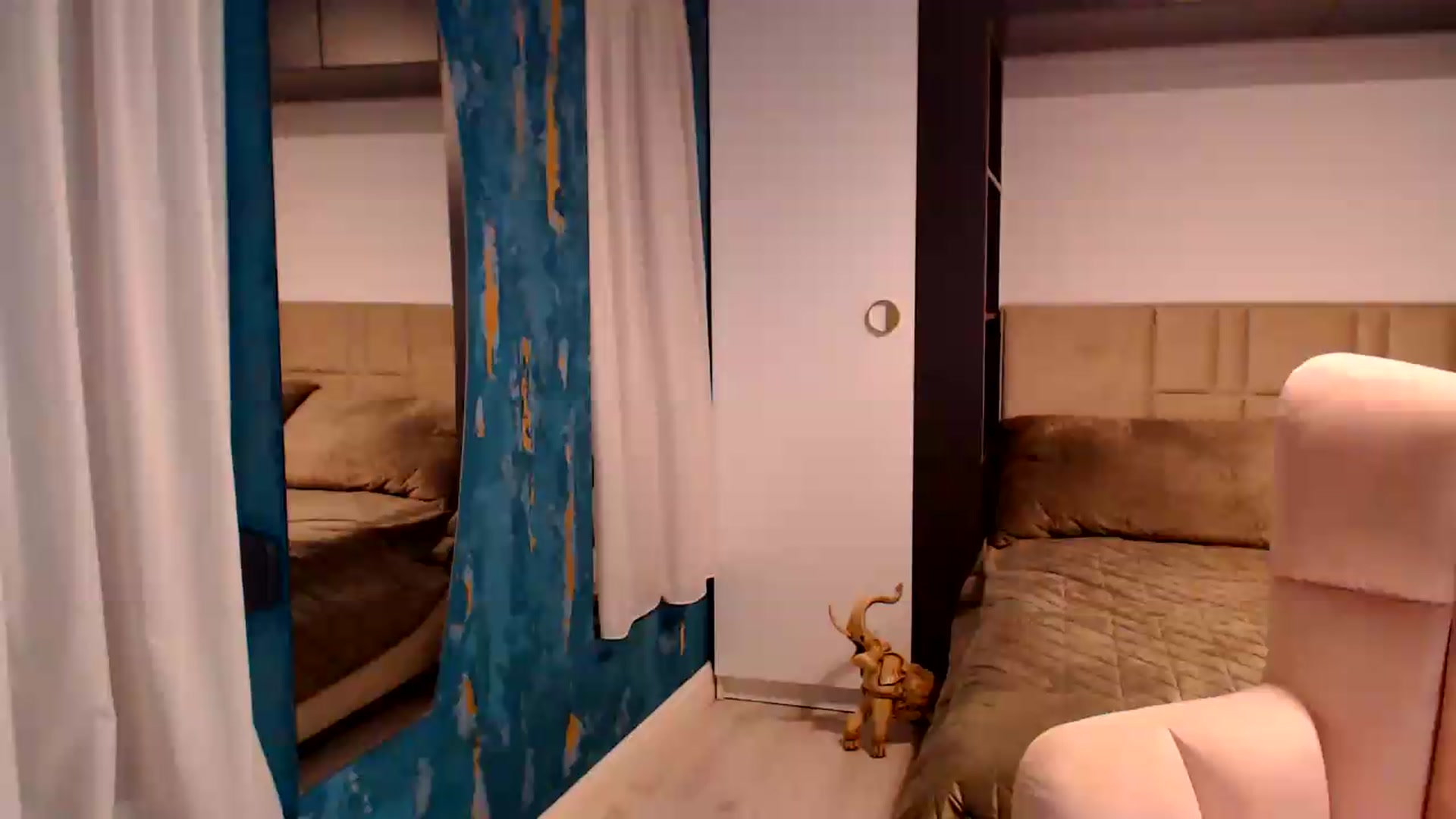 Gallery image thumbnail from D_y_y's myfreecams stream on, 06/28/2026, 05:13 image 4 of 20