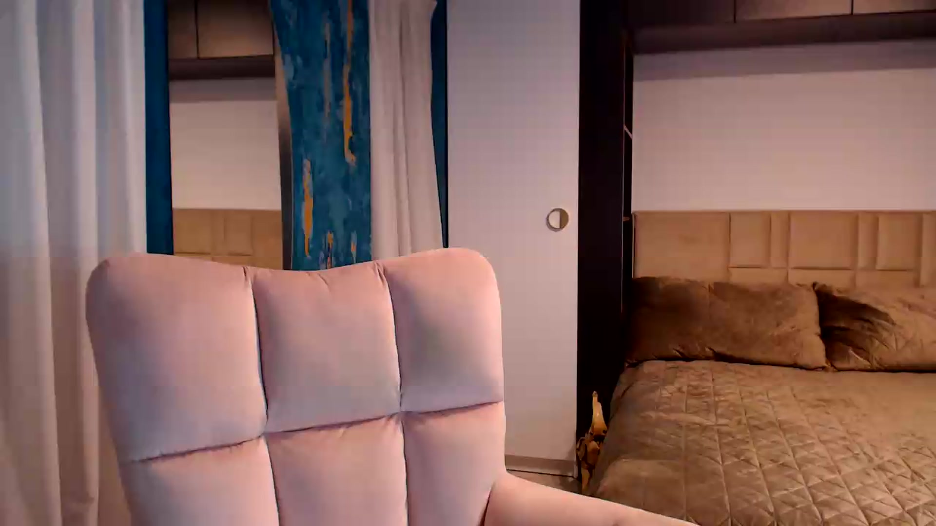 Gallery image thumbnail from D_y_y's myfreecams stream on, 07/02/2026, 05:26 image 10 of 20