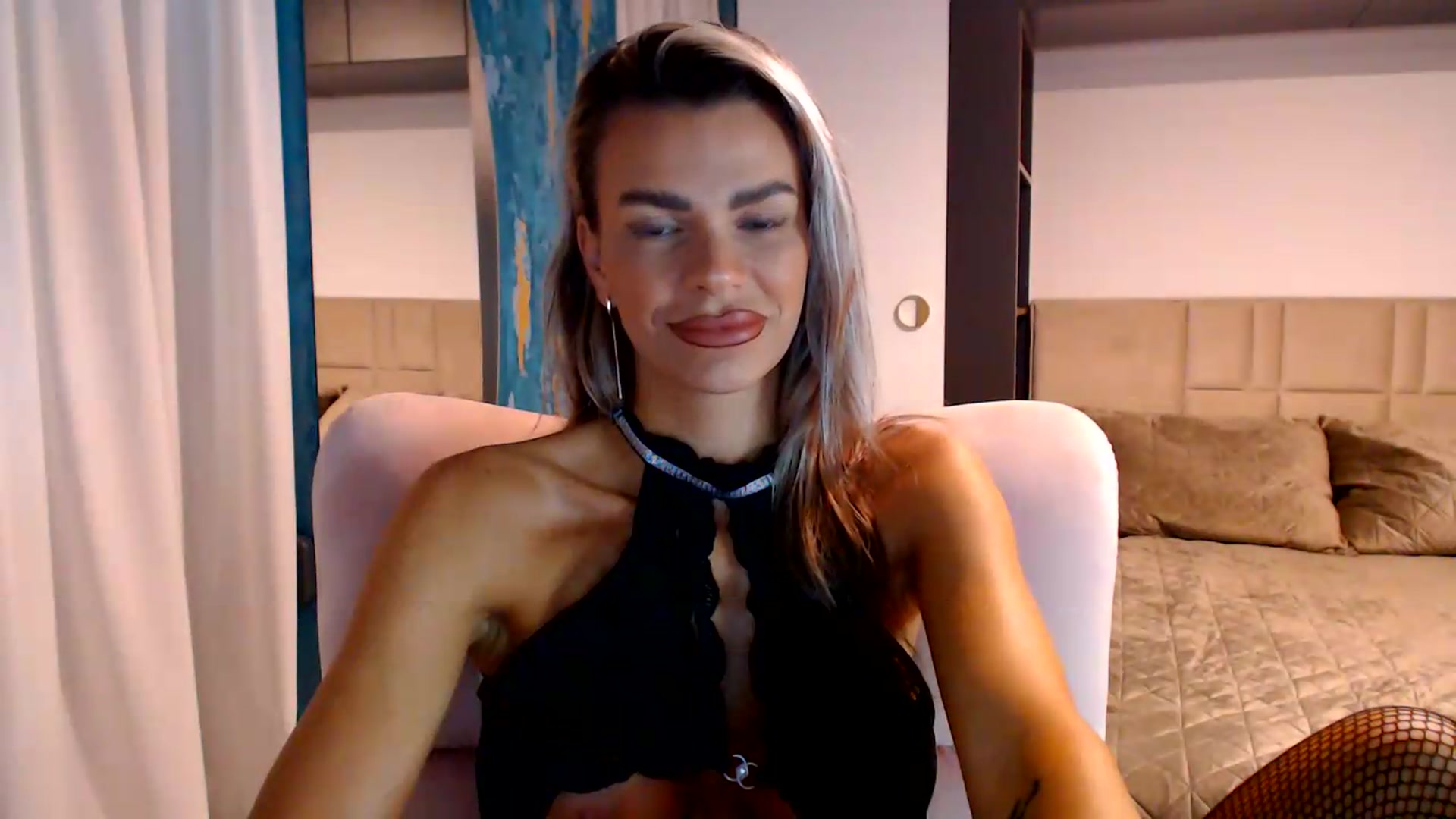 Gallery image thumbnail from D_y_y's myfreecams stream on, 07/03/2026, 05:02 image 9 of 20
