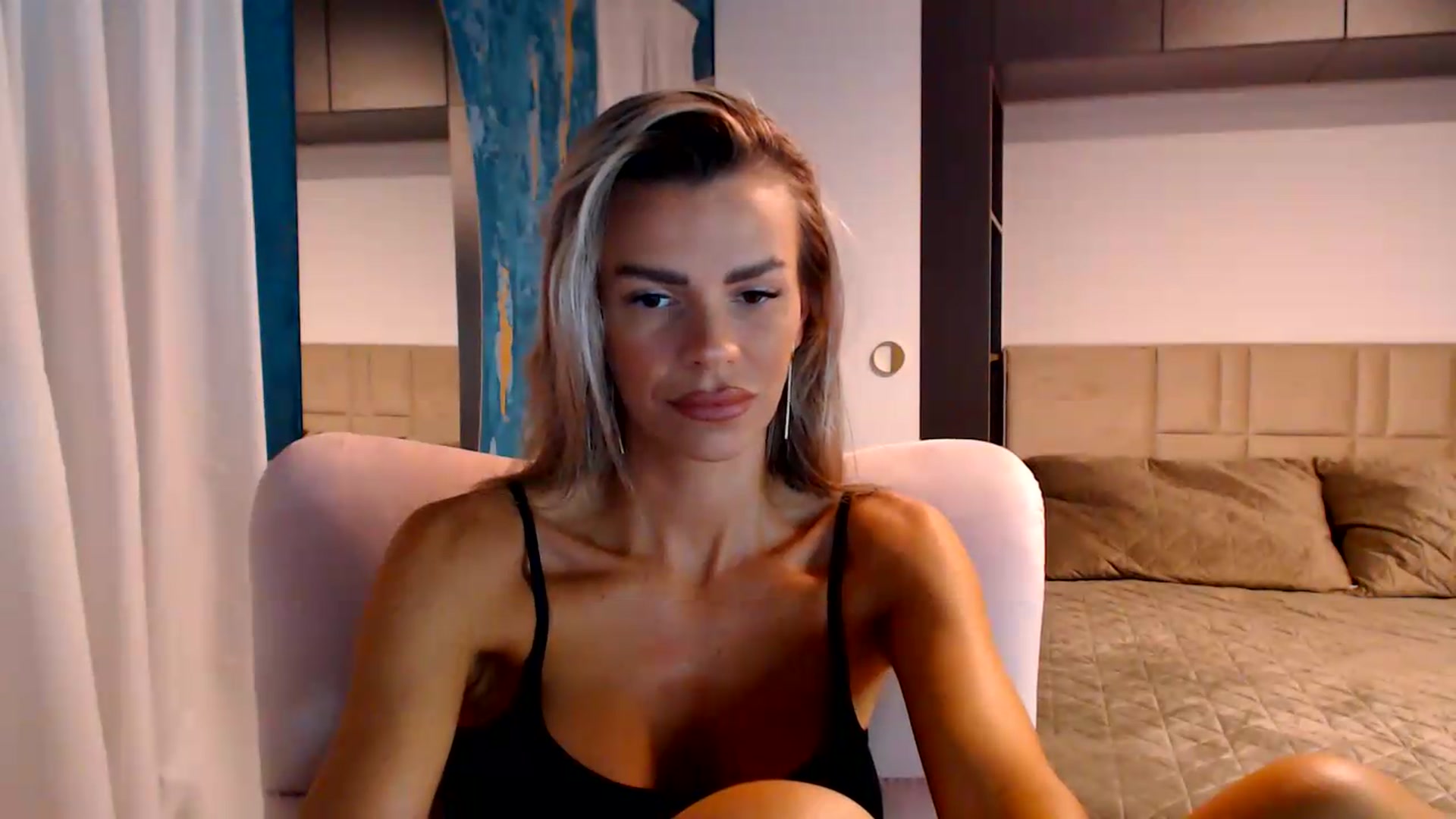 Gallery image thumbnail from D_y_y's myfreecams stream on, 07/07/2026, 04:51 image 9 of 20