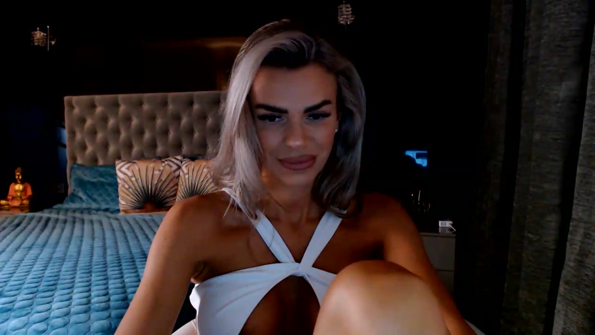 Gallery image thumbnail from D_y_y's myfreecams stream on, 07/10/2026, 04:48 image 16 of 20