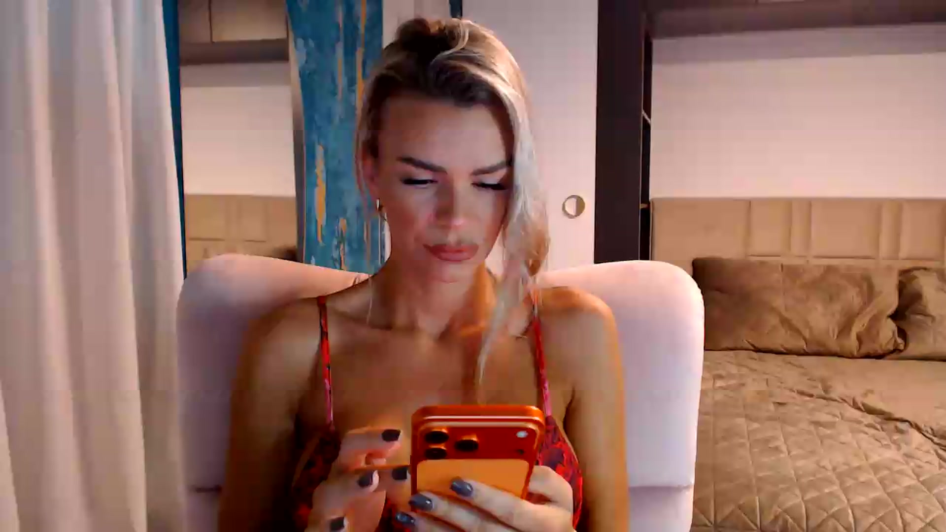 Gallery image thumbnail from D_y_y's myfreecams stream on, 07/17/2026, 04:59 image 10 of 20