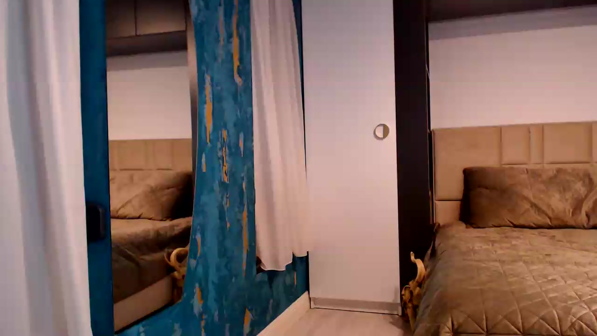 Gallery image thumbnail from D_y_y's myfreecams stream on, 07/18/2026, 05:26 image 1 of 20