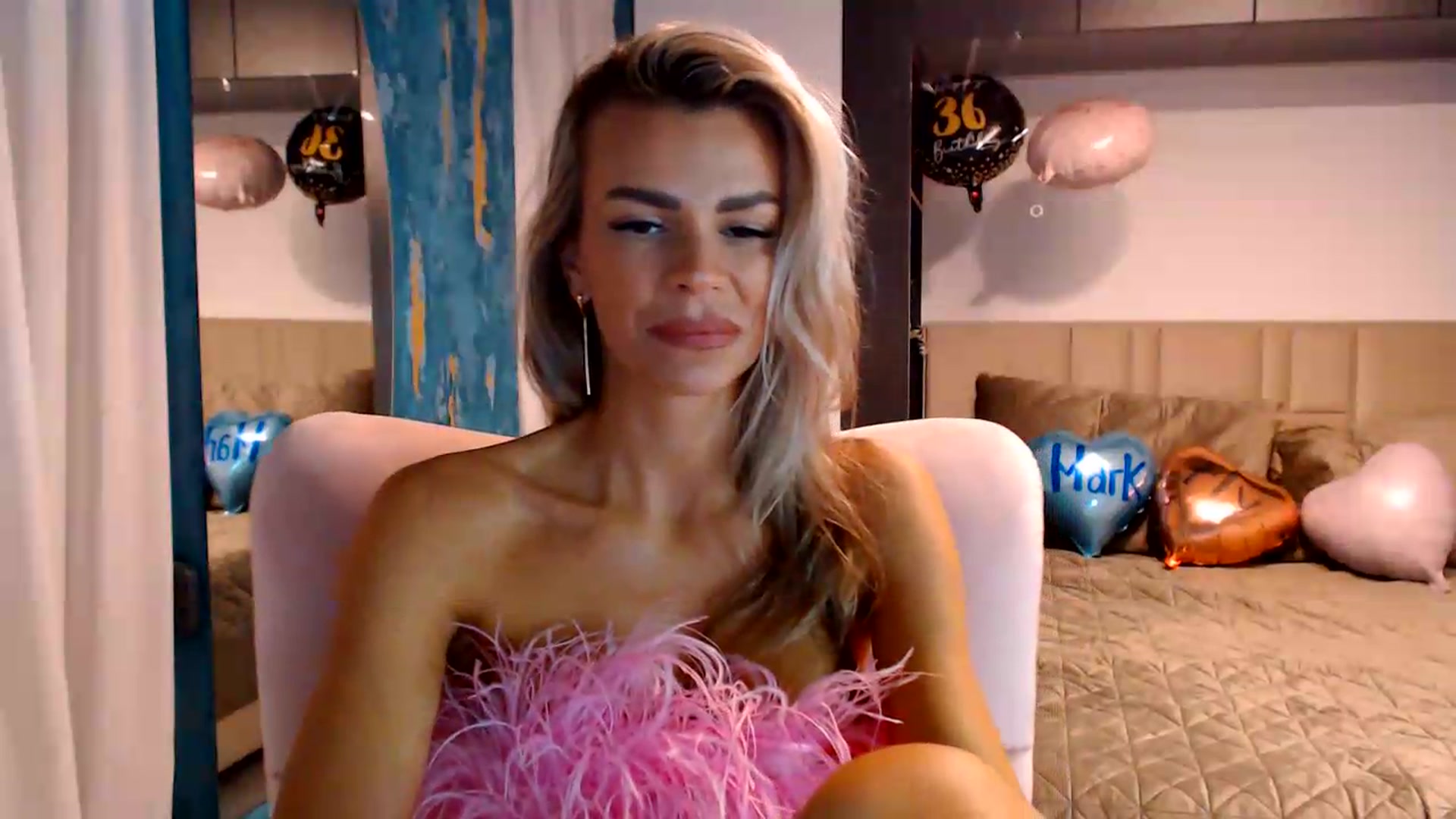 Gallery image thumbnail from D_y_y's myfreecams stream on, 07/19/2026, 05:30 image 14 of 20