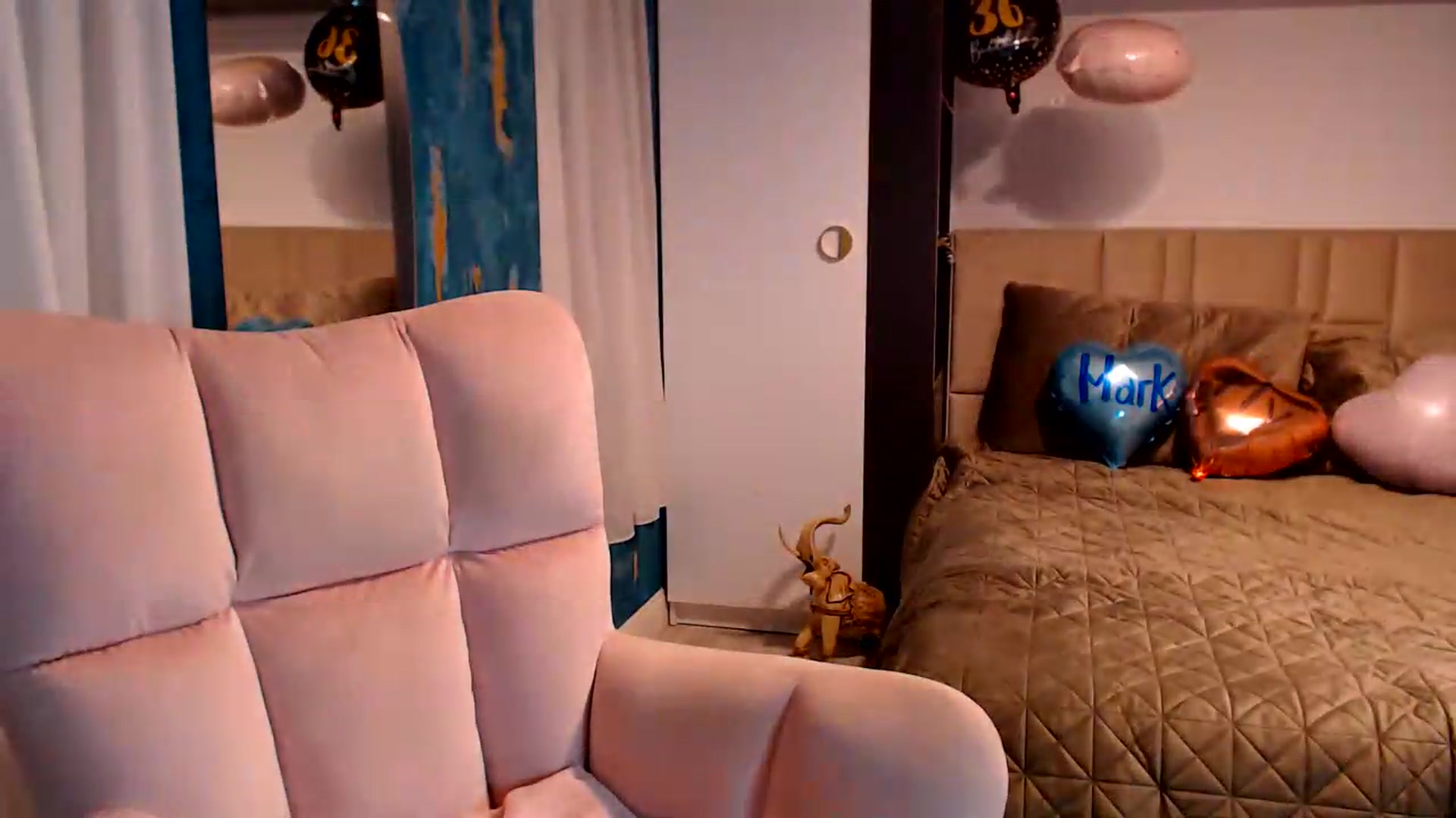 Gallery image thumbnail from D_y_y's myfreecams stream on, 07/19/2026, 05:30 image 7 of 20