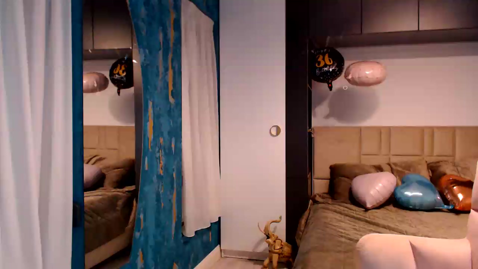 Gallery image thumbnail from D_y_y's myfreecams stream on, 07/19/2026, 05:30 image 1 of 20