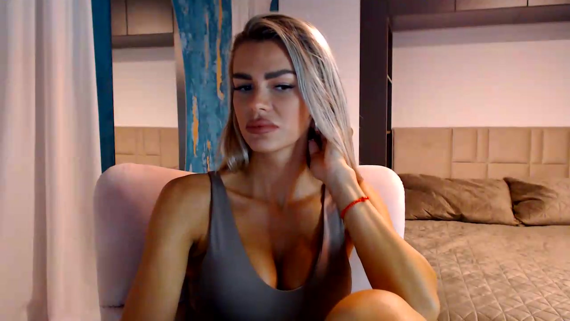 Gallery image thumbnail from D_y_y's myfreecams stream on, 07/21/2026, 05:00 image 14 of 20