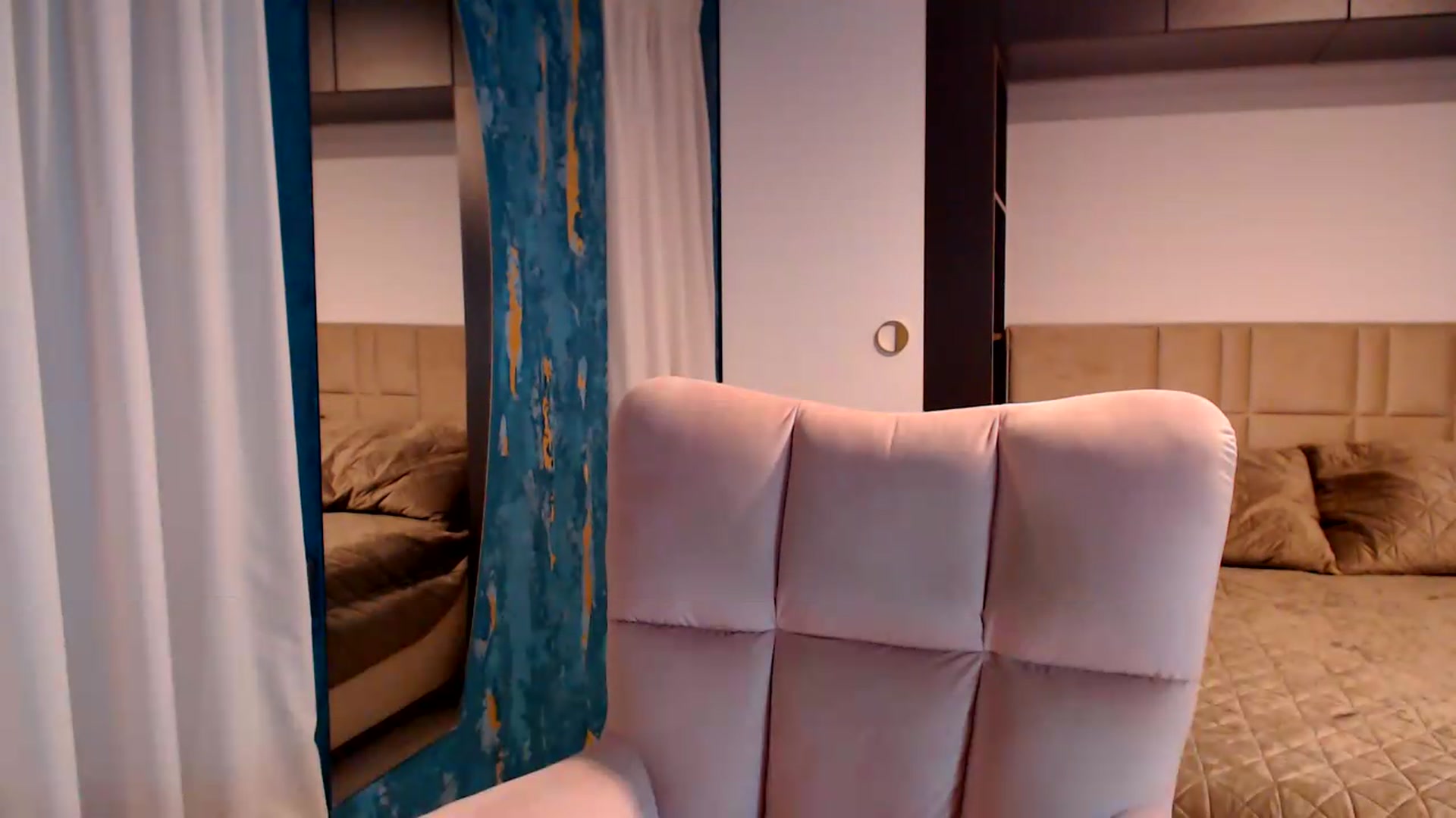 Gallery image thumbnail from D_y_y's myfreecams stream on, 07/28/2026, 05:20 image 14 of 20