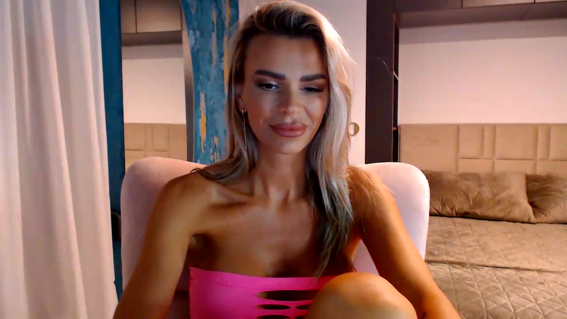 Gallery image thumbnail from D_y_y's myfreecams stream on, 08/02/2026, 05:20 image 16 of 20