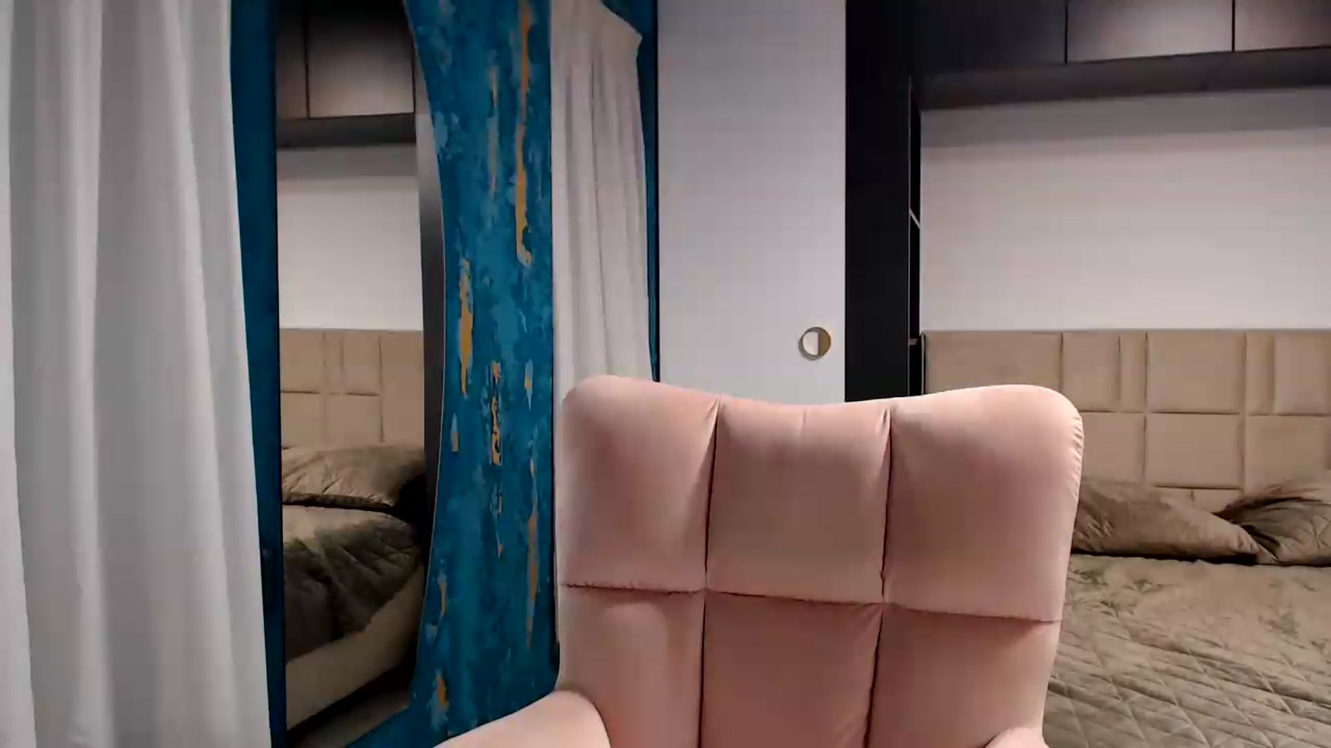 Gallery image thumbnail from D_y_y's myfreecams stream on, 08/07/2026, 04:59 image 2 of 20