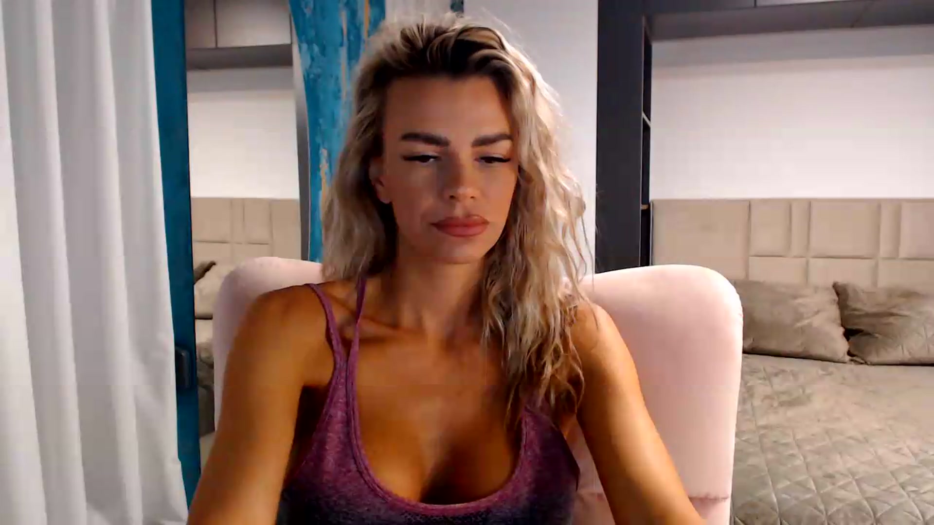 Gallery image thumbnail from D_y_y's myfreecams stream on, 08/10/2026, 04:58 image 19 of 20