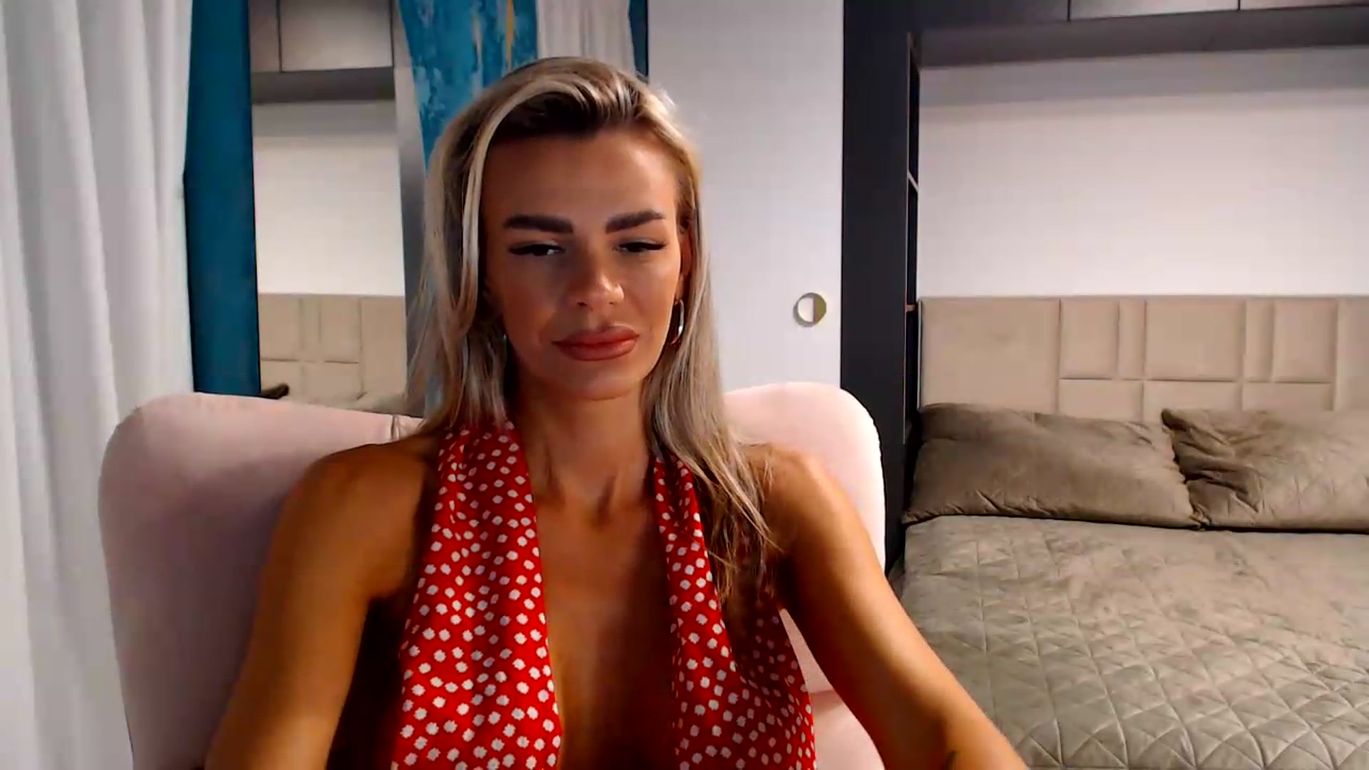Gallery image thumbnail from D_y_y's myfreecams stream on, 08/11/2026, 05:05 image 13 of 20