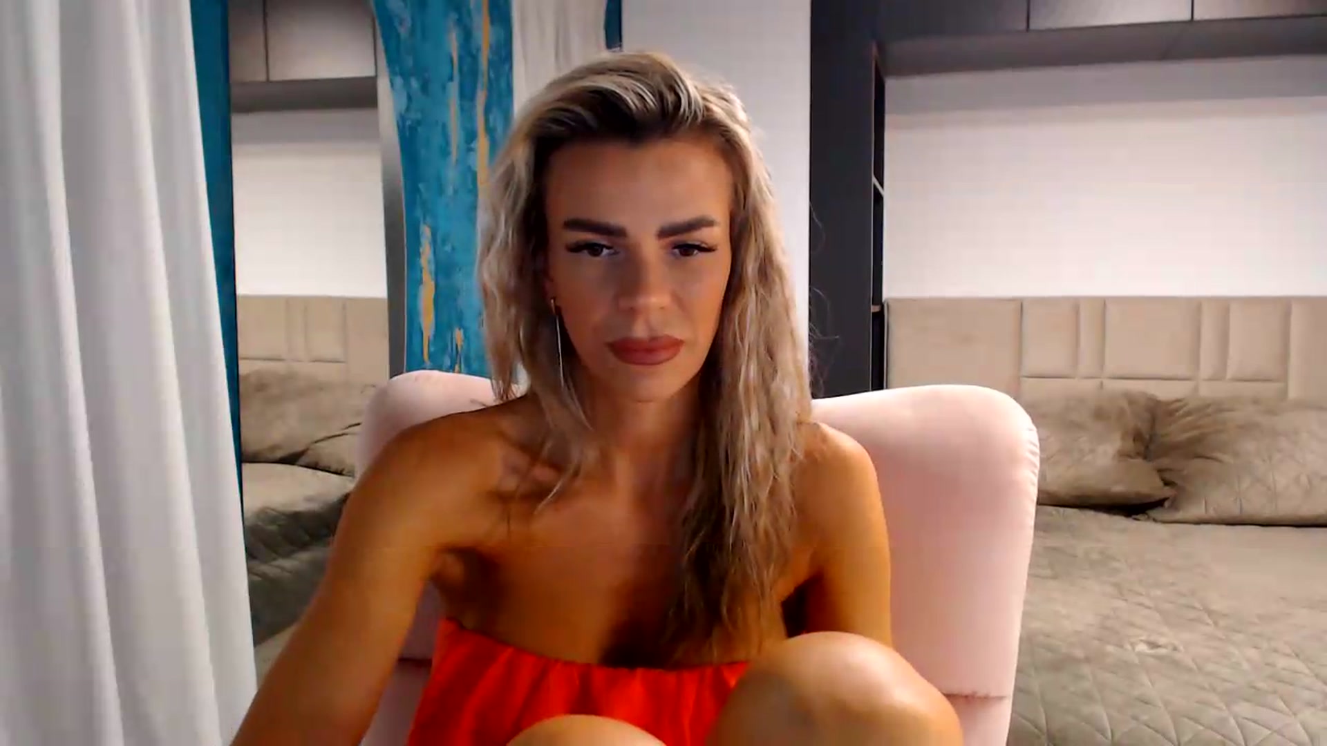 Gallery image thumbnail from D_y_y's myfreecams stream on, 08/17/2026, 04:53 image 12 of 20