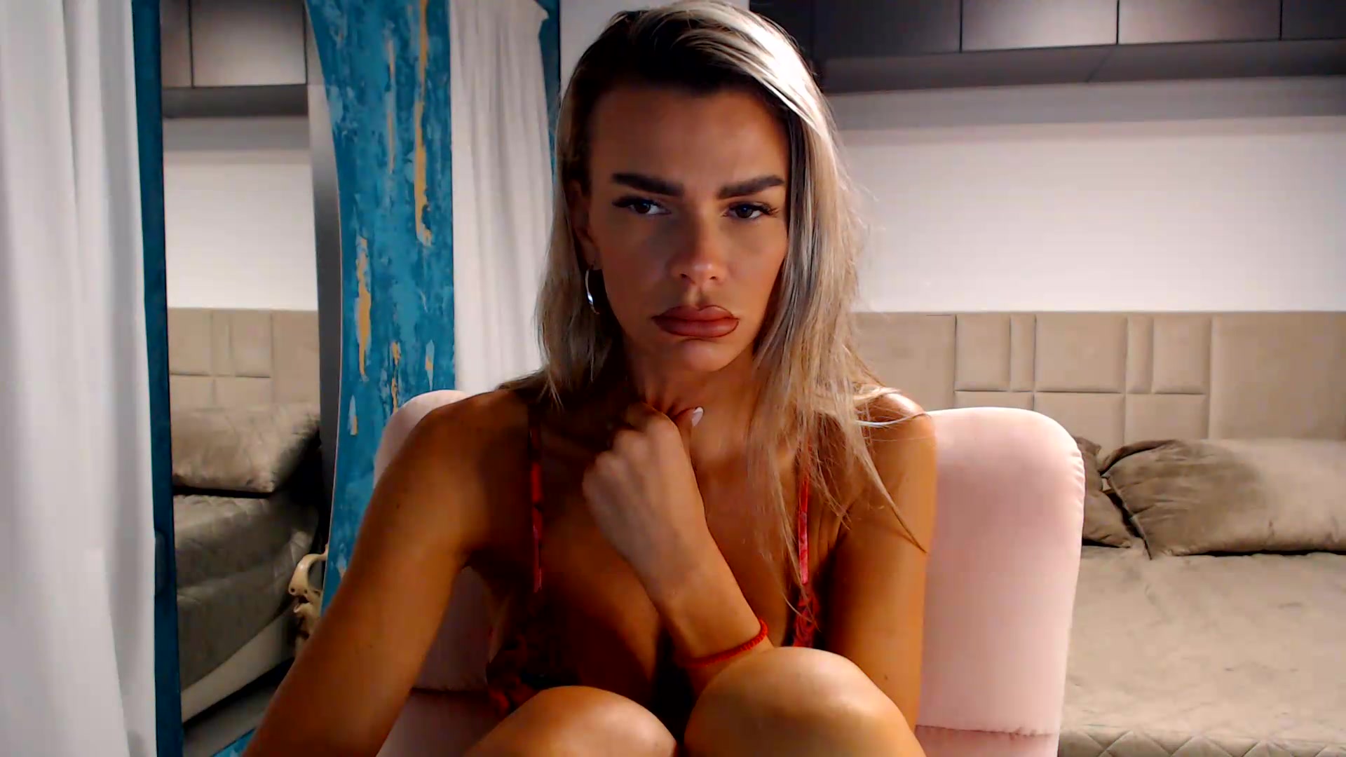 Gallery image thumbnail from D_y_y's myfreecams stream on, 09/10/2026, 06:03 image 10 of 20