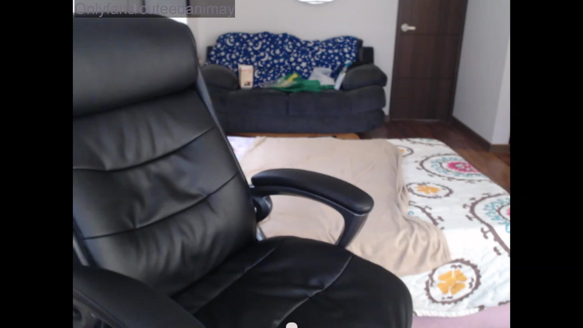 Gallery image thumbnail from Daaniela's myfreecams stream on, 06/19/2023, 16:26 image 19 of 20